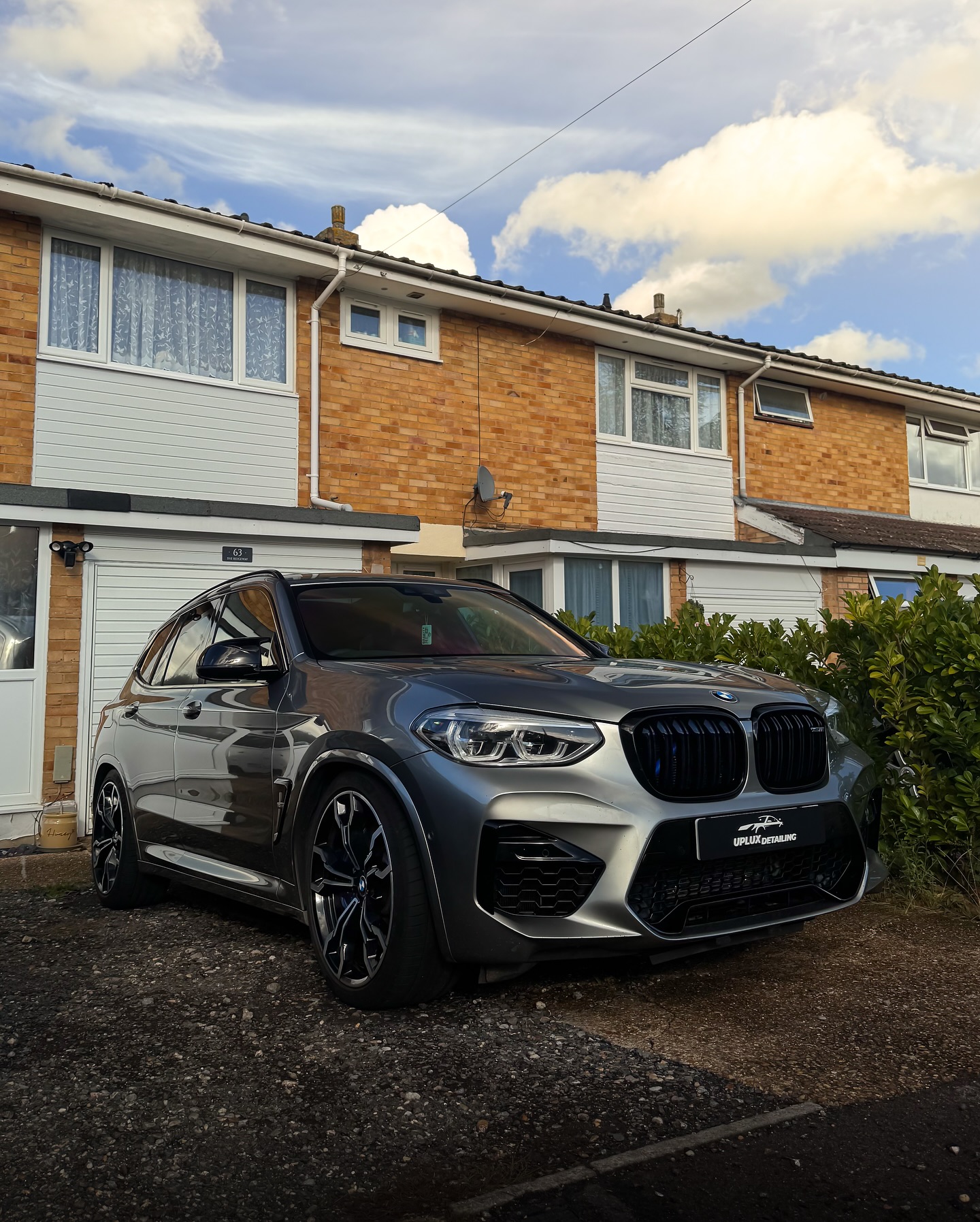 The BMW X3M Competition - Chameleon Tint, Blooded Interior, Stage 2 700BHP MONSTER👹
🛠️| Monthly Maintenance
🚗 | @chantalhurnx
Get in touch with us today❗️
💬 | Text 07395467422 on WhatsApp
📲 | DM us on Facebook or Instagram
🌐 | Link in my Bio for more Details!
#BMW #BMWX3M #x3mcompetition #UpluxDetailing #CarDetailing #PaintProtection #DetailingLife #GlossGoals #CarCareUK #Hydrophobic #DetailersOfInstagram #CarDetailingLife #CarDetailingUK #CeramicCoatingSpecialist #ProtectYourInvestment #carphotography #photoshoot