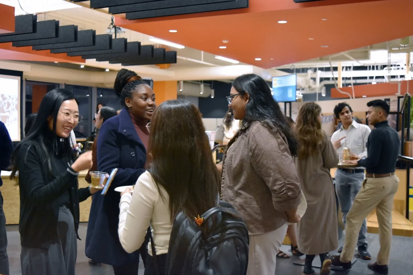 Who came to the IHP Career Kickstarter on Wednesday??
At a time of unpredictability and upheaval in America, IHP hosted this event focused on navigating the pathways into the workforce for international students and allies.
We talked about networking. We talked about advocacy. We talked about policy. And importantly, we talked about the critical importance of international students and scholars to U.S. institutions and the workforce.
With thanks to our speakers from @thewistar, @greenandspiegel, Eckert Seamans, and Vantage Labs.
#internationalhousephiladelphia #internationalstudents #stayforphilly