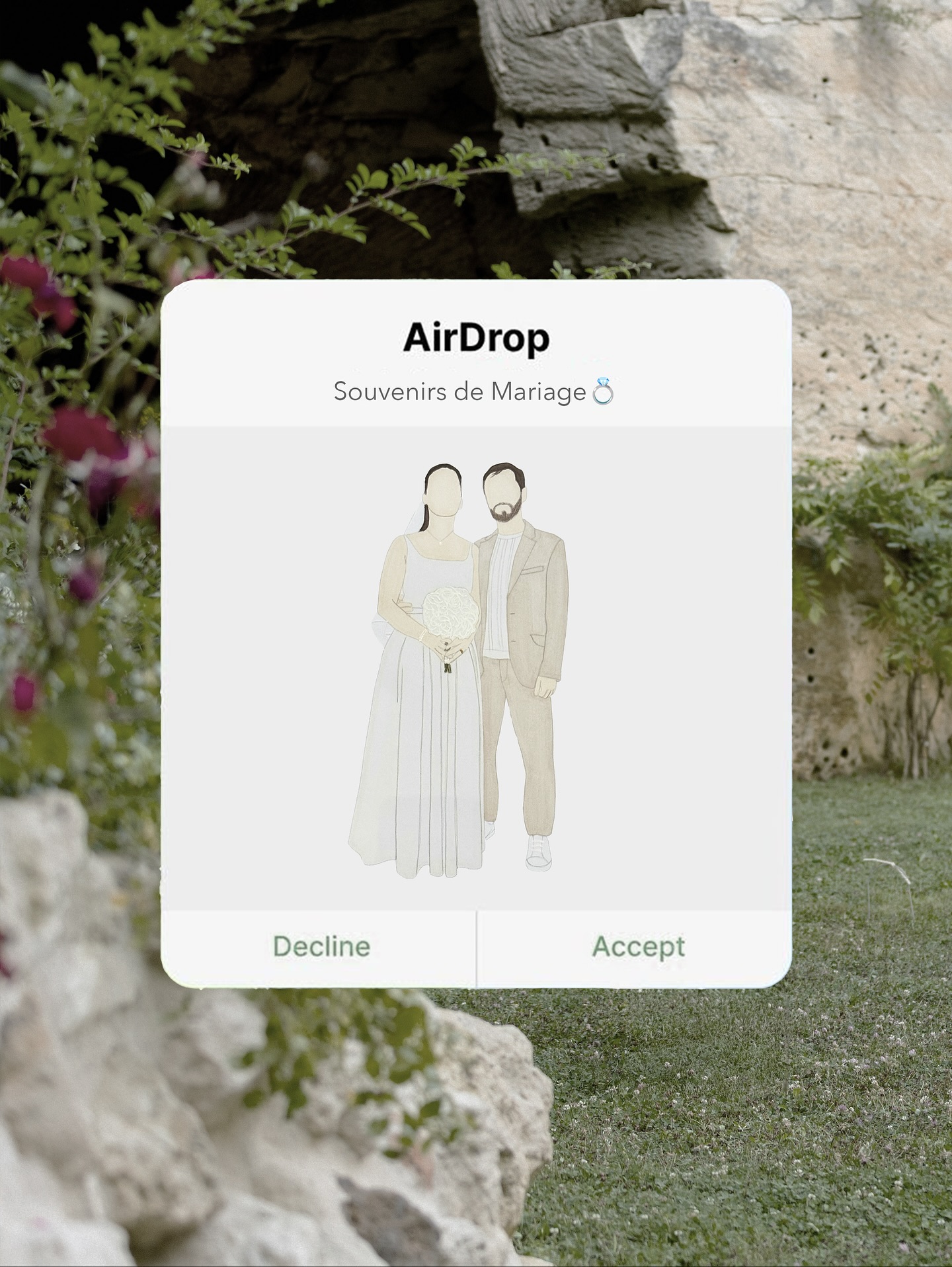 Un mariage au Coeur des Roches
Mariana et Tristan avait choisi une animation qui était aussi le cadeau invité : du live sketching ✍🏼.
La cinquantaine d’invités est reparti avec son dessin dans la soirée. D’ailleurs la moitié était portugaise et même si on ne parlait pas la même langue, les sourires et les remerciements suffisaient à tout dire !!
Encore merci à @marianamf___ et @trlelay pour leur confiance et à @alexiabrgr pour ces magnifiques photos ✨