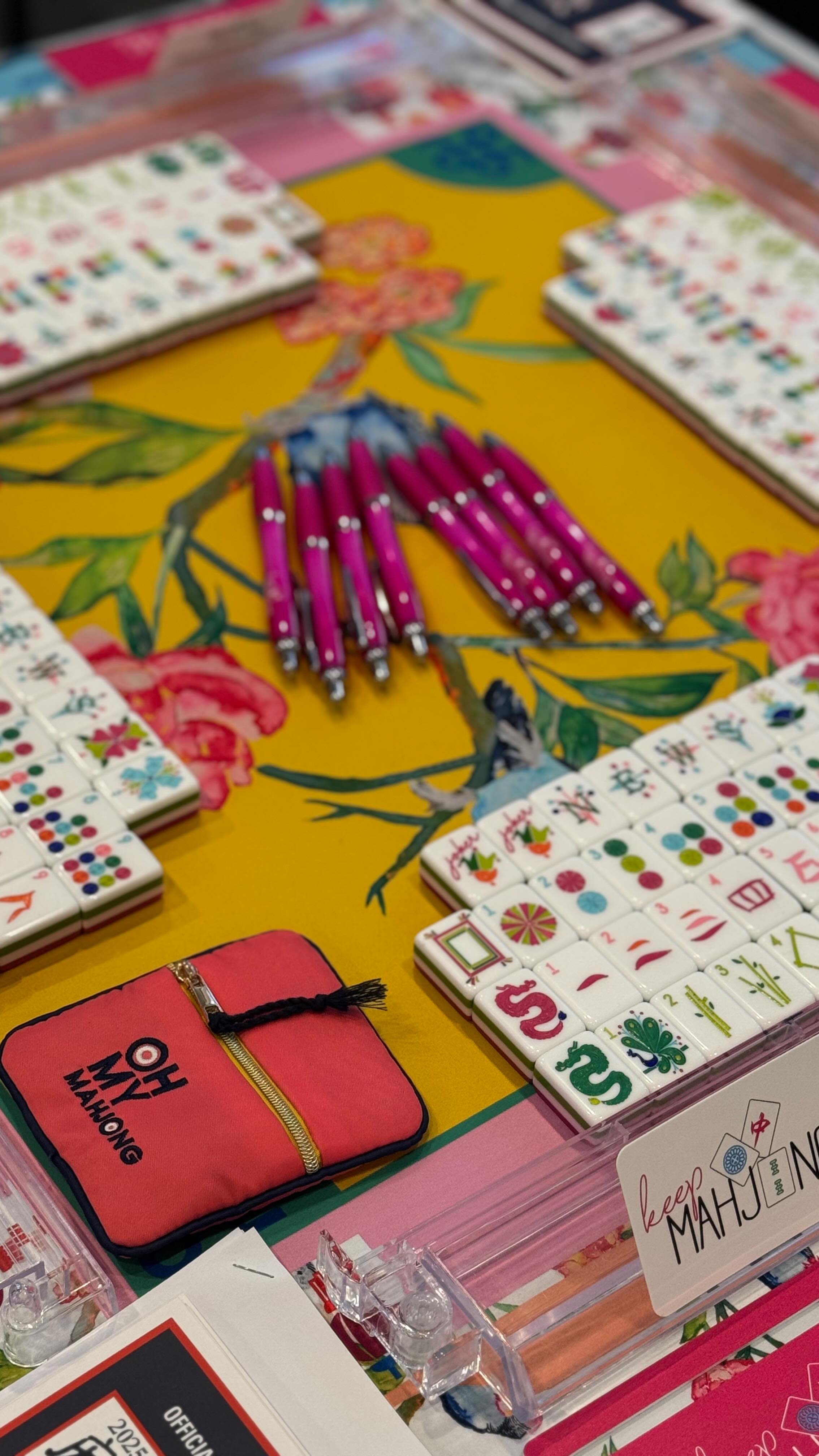 Everyone walked in saying, “I’ve never played before,” and walked out asking, “When can we do it again?” 🀄️✨
Such a fun night learning mahjong, sipping wine, and laughing with the best crew of moms. Huge thanks to @mojocoffeecompany for hosting and @keepmahjingon for teaching- definitely one of our favorite Mom Nights Out yet! 💕
