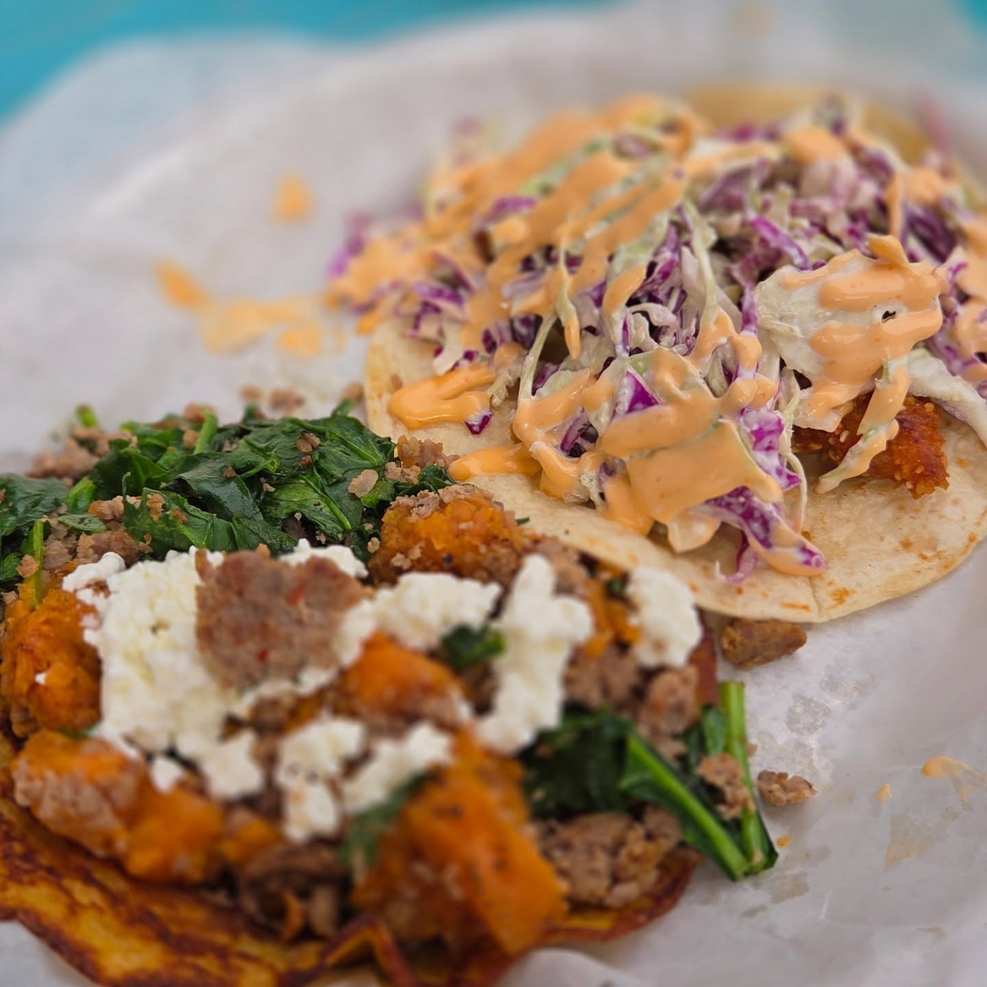 Mommas Favorite (front) and Yard Bird (back) from @tacobillyasheville
#taco #breakfasttaco #breakfastallday #westasheville #avl #ashevillenc #westavl #lunch #brunch #localspot #munchandmeanderwnc #munchandmeander