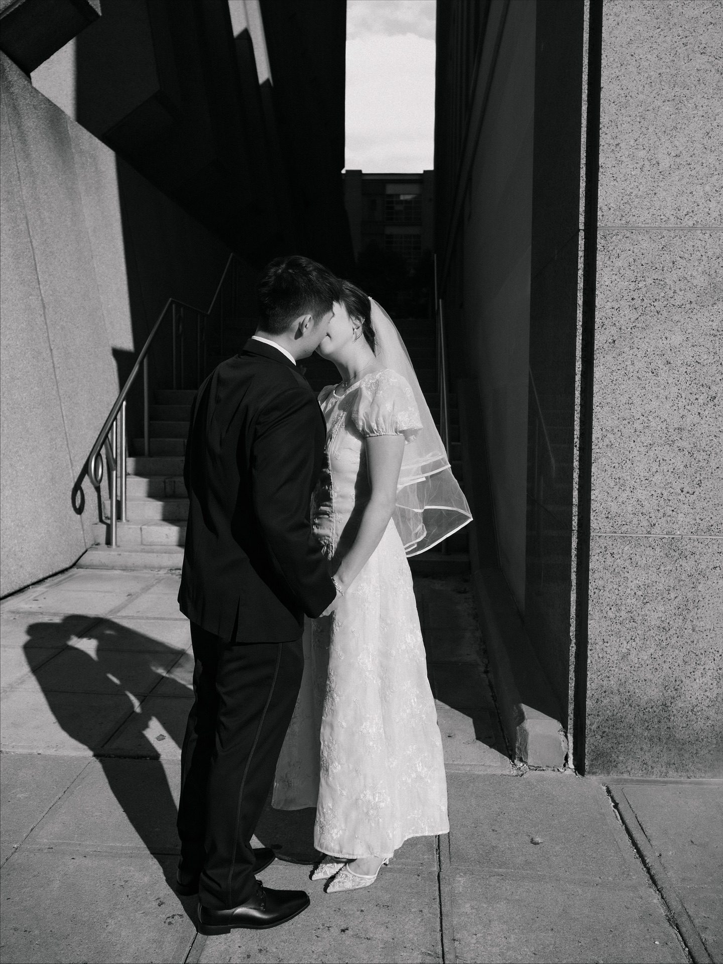 A love story in black and white 🖤🤍
•
•
•
#wedding #weddingphotography #raleigh #northcarolina #weddingphotographer #married #raleighnc #courthousewedding #raleighphotographer #raleighweddingphotographer #engagementphotographer #northcarolinaphotographer #ncphotographer #creativesofcarolina #fujixseries #fujixs20 #ncengagementphotographer