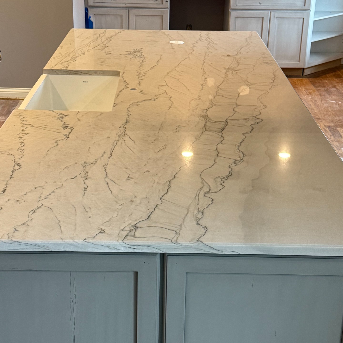 "When quality meets craftsmanship—you get MGM Stone Creations. Lexington’s top choice for countertops that make a statement."
👉 #MGMStoneLexington #LexingtonCountertops #CustomCountertopsKY #LexingtonKYDesign #KitchenUpgradeLexington #QuartzCountertopsKY #LexingtonHomeExperts #CountertopGoals #LexingtonKYInteriors #HomeDesignKY