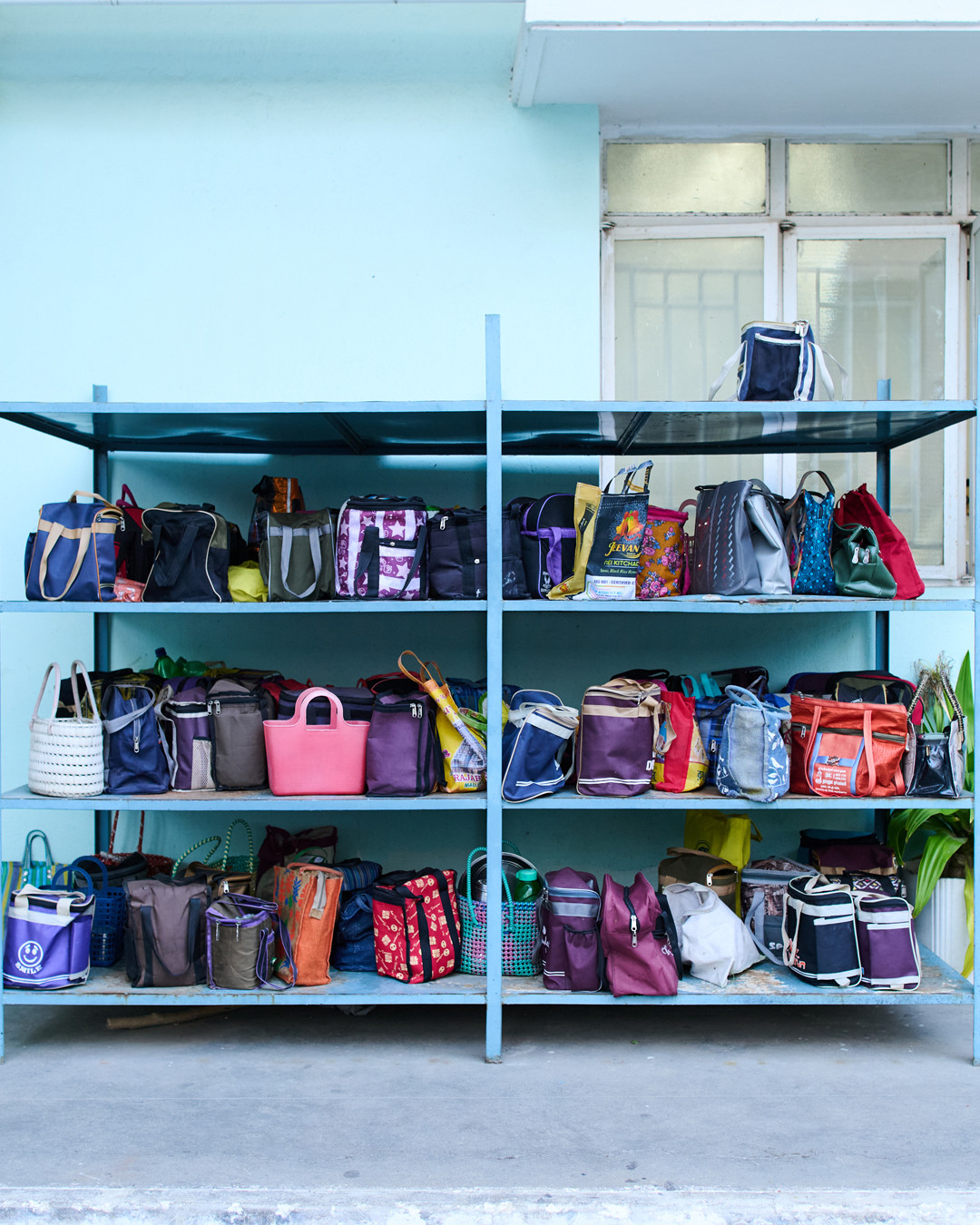 Compass Tex is more than just a workplace.
This shelf holds more than just lunch bags.
It’s a quiet showcase of the people who power every stitch, seam, and solution we create.
Rooted in unity, driven by purpose.
We honor the everyday rhythm of our team, the true soul behind our craft.
#CompassTex #compasstexpeople #FashionInnovation #TraditionMeetsModern #creative #PeopleBehindTheProduct #TextileCraftsmanship #TrustedPartners #HumanTouch #TextileTeamwork #FromPeopleForPeople #FacesOfProduction #TeamCompasstex #EmpoweringMakers #WorkersMatter #MadeWithHeart