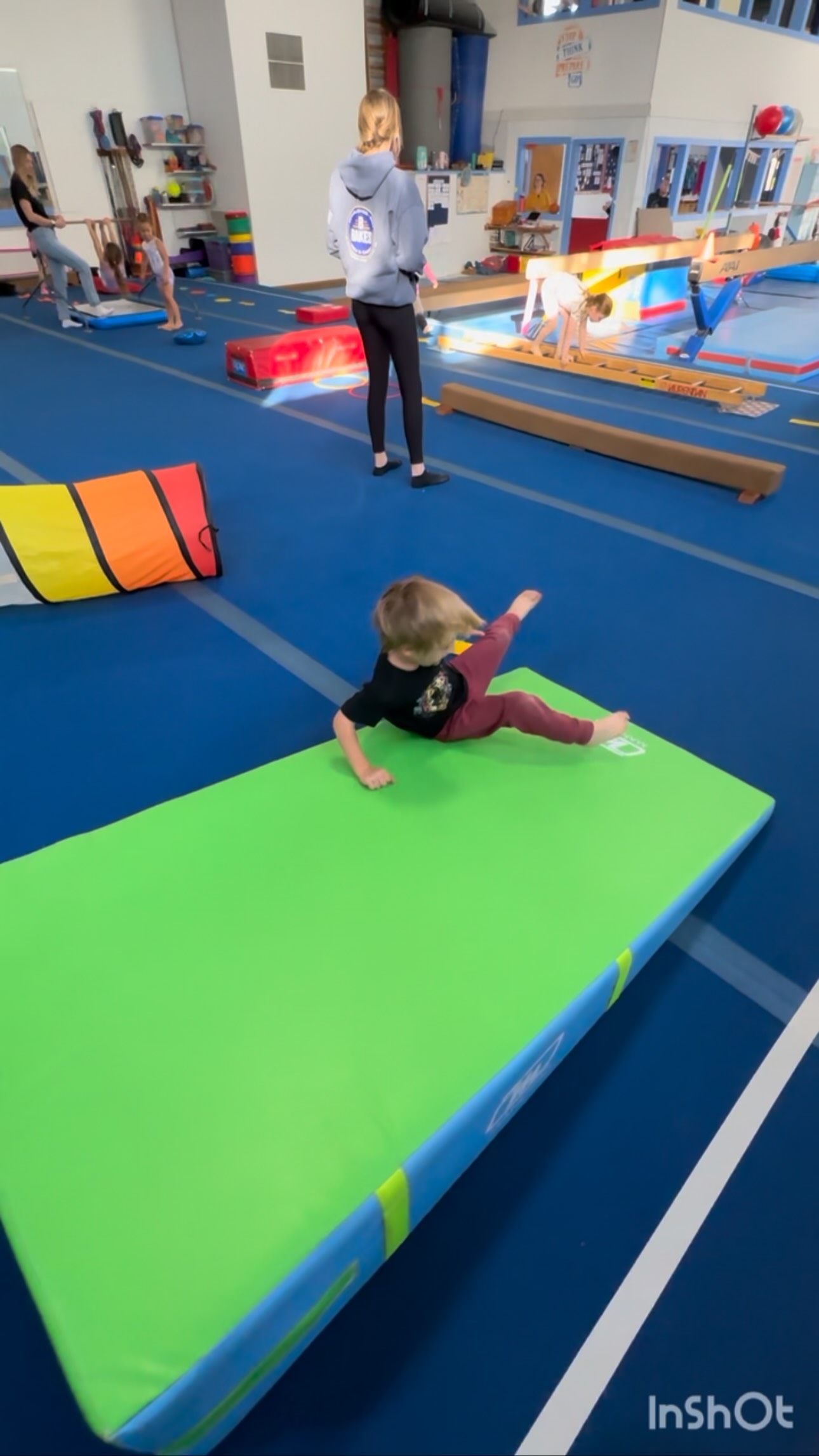 ⭐️Kinder gym highlights at ASG! ⭐️
The week was full of fun, skills, games, challenges and more!!
See you next week for more!