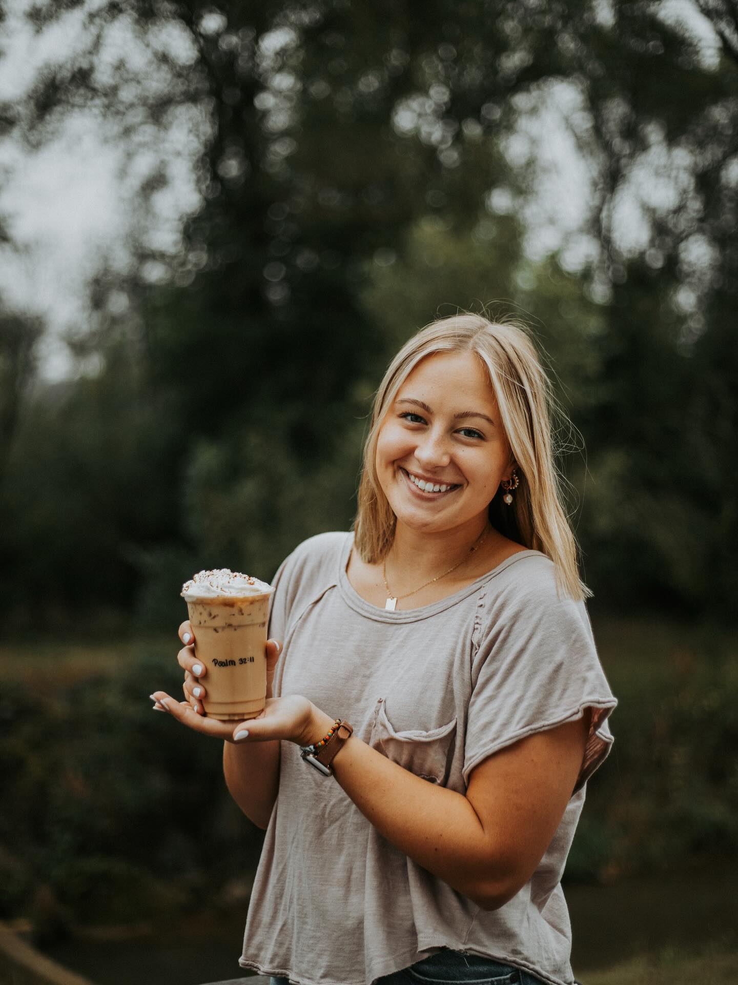 We’re celebrating Payten today! 🥳🧡
THE PAY PAY LATTE: brown sugar & pumpkin, topped with whip and a cinnamon sprinkle ✨
Sweet, cozy, and here all month long! 🍂☕️
#harvesttable #birthdaydrink #celebrate #drinkspecial