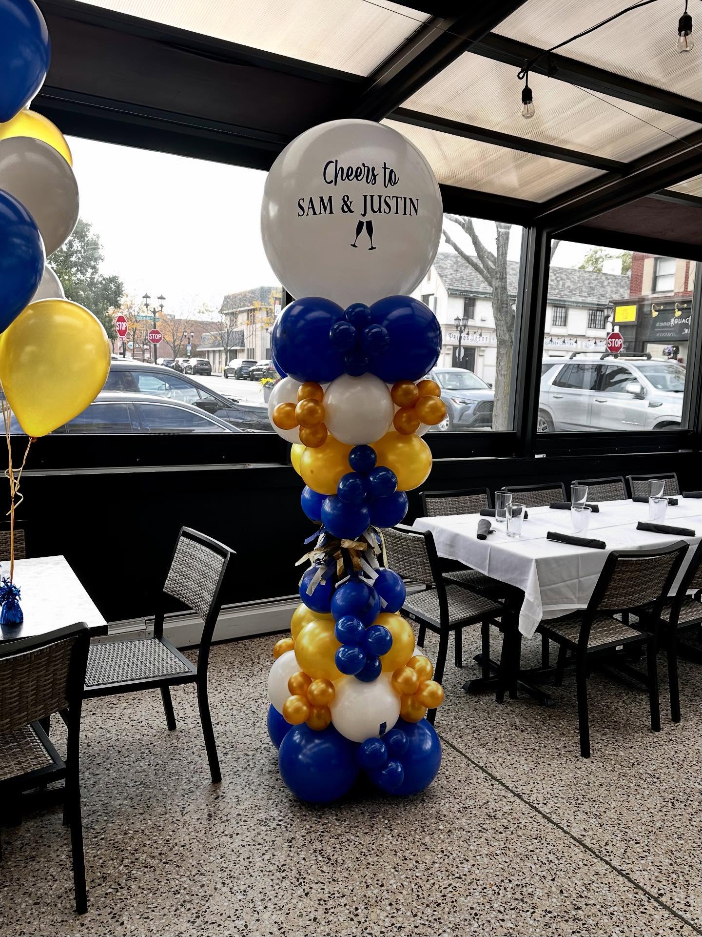 Pop, fizz, and celebrate! ๐ฅ๐๐
We brought the party vibes with these bold blue, gold, and white balloons for Sam & Justinโs special day.
#EventDecor #BalloonDesign #PartyInStyle #CheersToLove #BigBalloonsCo
