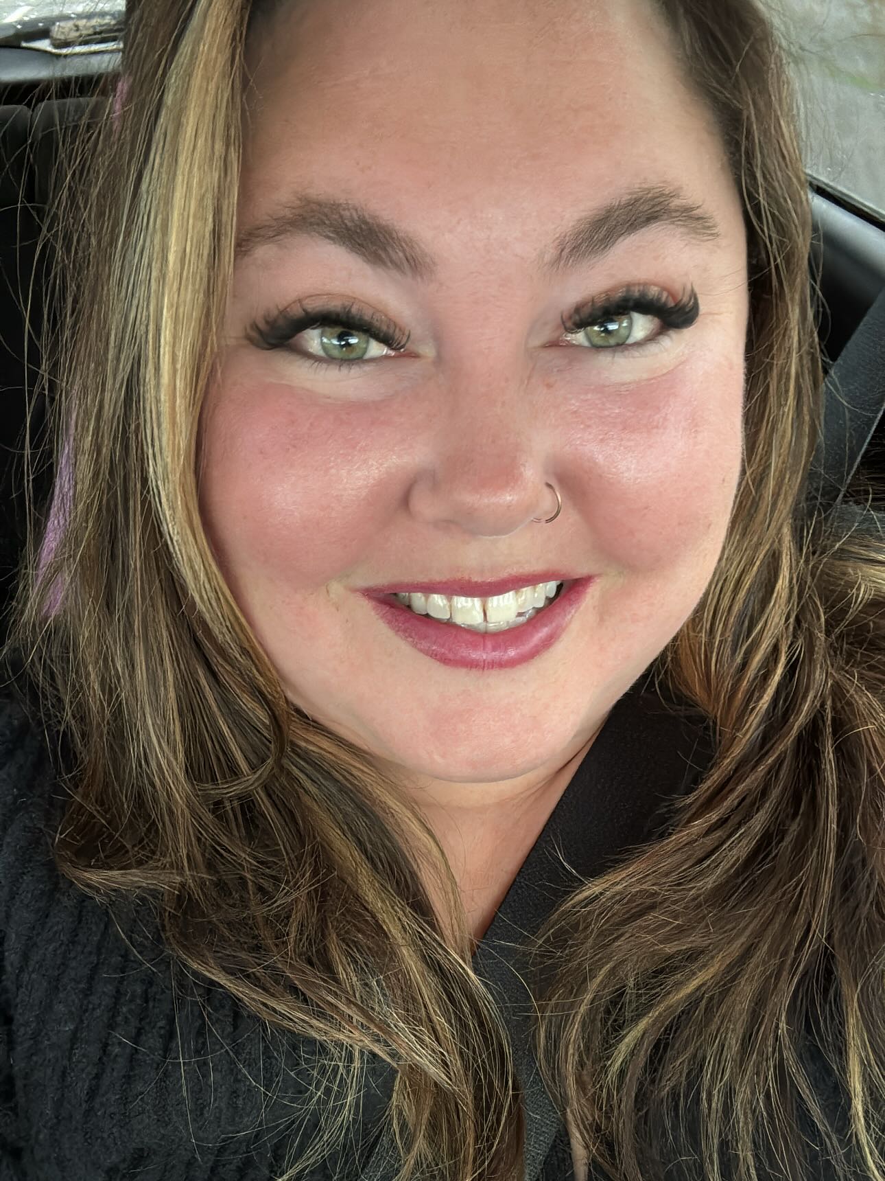 Itās rare these days that I get dressed up lol shout out to chronic illness for that but Iāve got a hot date with my husband and it was the perfect reason to break out my free lashes, free make up, & free hair care from tiktok and film like 192746 videos lmao
Shout out to tiktok for funding my life right now especially after having to throw everything away from mold 𤪠silver linings!
Anyway, I feel really pretty so I needed to document. Thanks for being here for it š¤Ŗššš