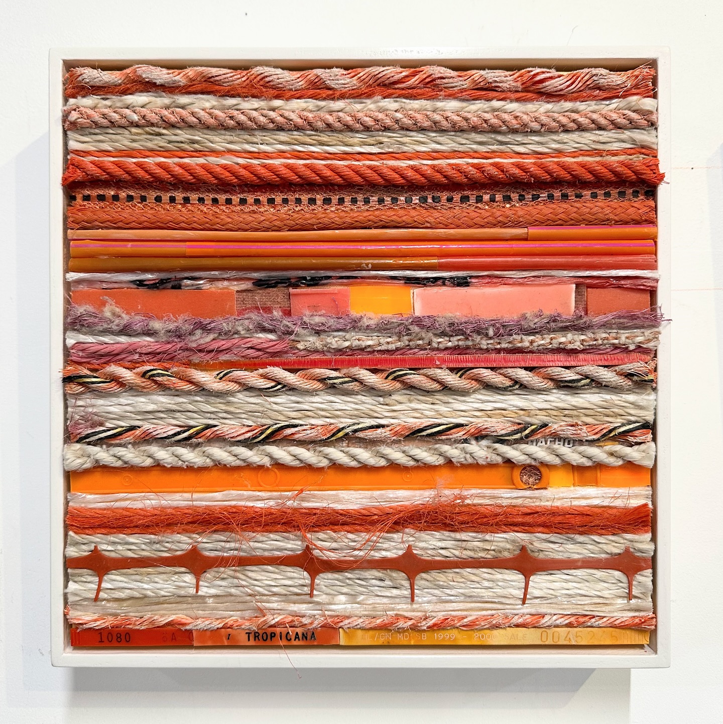 Oceans plastics are SCARY! 🎃
Happy Halloween! 🍭 Focus on using sustainable costumes by buying secondhand, swapping with friends, or creating DIY costumes.
When handing out candy, choose recyclable wrappers and encourage trick-or-treaters to use reusable bags to collect goodies!
🎨 Orange Spectrum, 100% marine plastics, 12 x 12”. Wall sculpture by @cindypeaseroe. Private collection.
#UpSculpt #OceanPlastics #SustainableArt #WallSculpture #2DSculpture #Upcycle #ReclaimedArt #Halloween