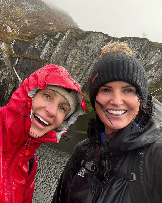 Wishing you all a beautiful start to the month 🍂🍄🟫
Adventure girls embracing the season whatever the weather 😁☔️ @manonllwyd88 @liddl33 @emmatheexplorer2024 @homers_adventures_vanlife @sez.explores @rita_tuska @the.wildgrace @chlointhelakes_ @goodnessme.shesoutdoorsagain @willows_wonderer @meghan_outdoors @katy_wanderlust @x_explorewithchloe @cariaddavis
Tag @femaleexplorers.uk and use #FemaleExplorersUK to share your journey and get featured!
#autumnadventures #girlswhoclimb #adventurewomen #femaleexplorersuk #hikingwomen