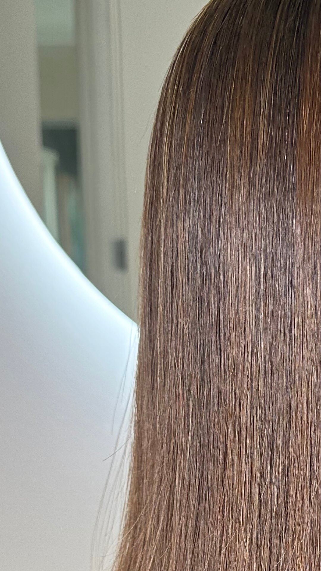 Whether it’s beach days, pool parties or weekend getaways, SASH keeps your hair smooth, sleek and easy to manage.
No more hours spent blow-drying or straightening just quick wash, quick blow dry and you’re ready to go.
Enjoy your summer without the stress, book your SASH appointment today!