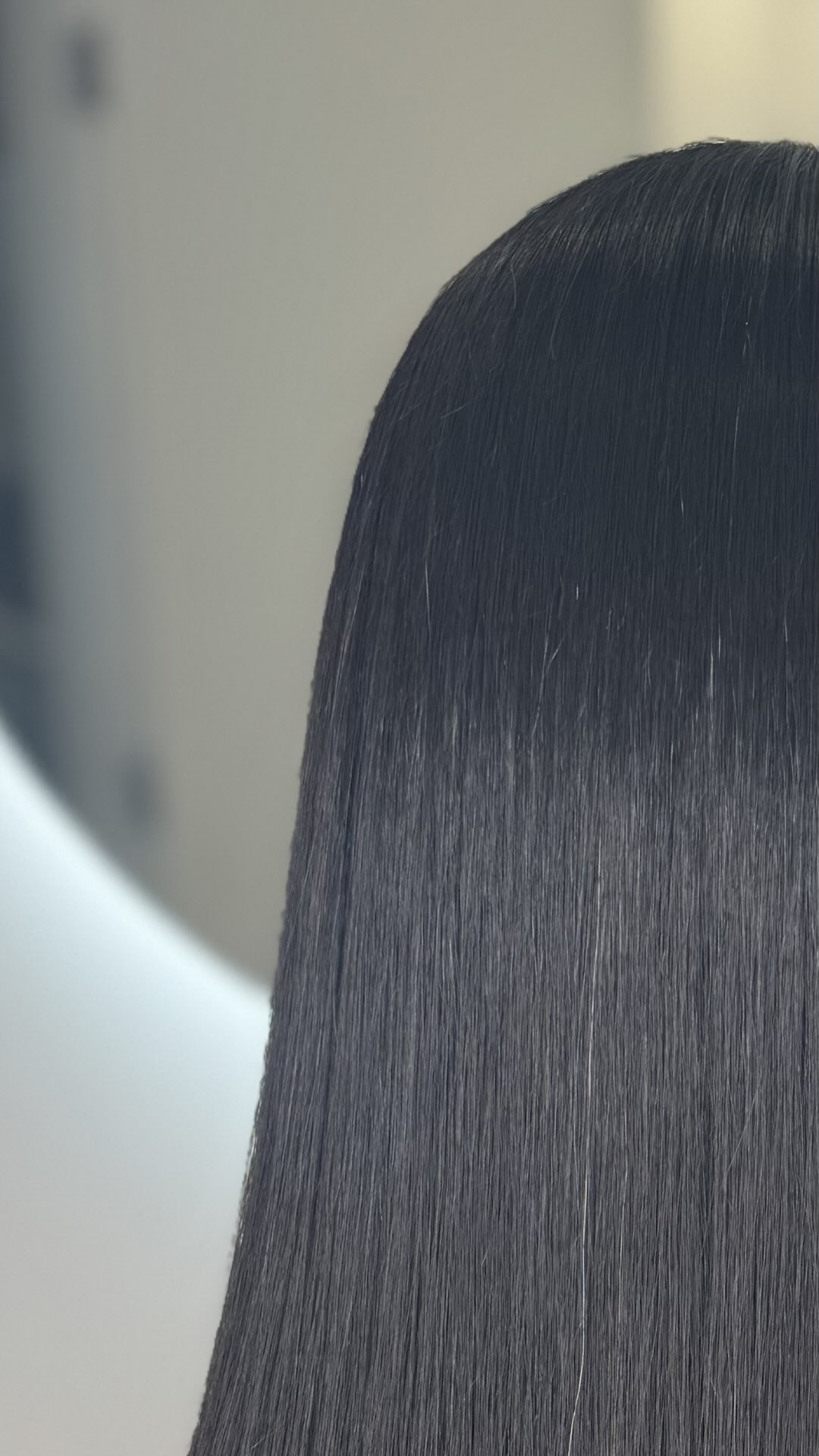 Sleek, smooth and effortlessly polished. 🤍
SASH Permanent Straightening makes flawless hair a daily reality. Cut your styling time in half and enjoy frizz-free, hydrated hair ALL THE TIME!
Book your appointment through the link in our bio 🔗