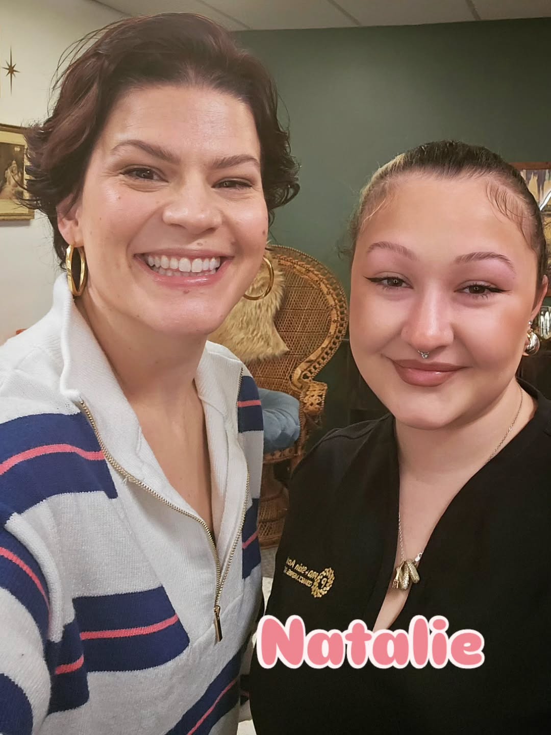 Everyone meet Natalie! She's my newest student earning her clinical hours from @proskinacademy. Natalie is a fast learner and passionate about skincare. She will be ready to start taking clients next week. So, if you'd like 20% off your services and to help a student learn, DM me to arrange your appointment with her. 🥰