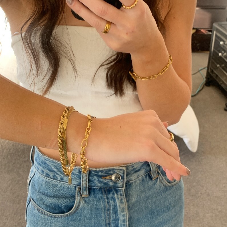 FEELING golden! 🤎 🤎