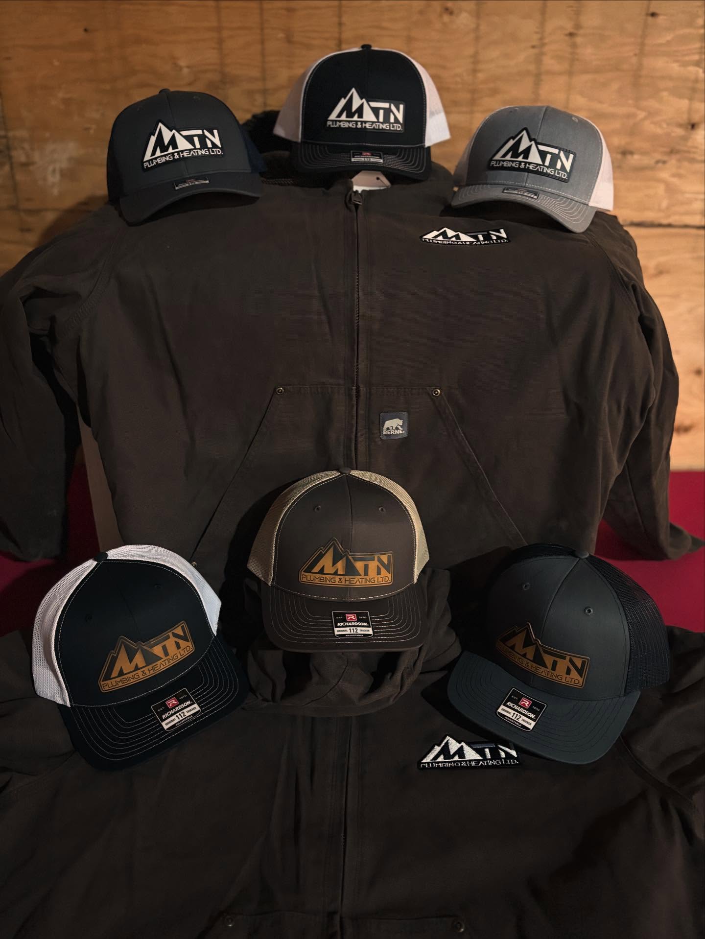 Big thanks to MTN Plumbing & Heating for their custom apparel order! We appreciate the local support and love seeing your crew geared up. 👕🔥
👉 Get your quote now — message us today!
@mtnplumbingandheatingltd @workwear2025 #customapparel #workwear