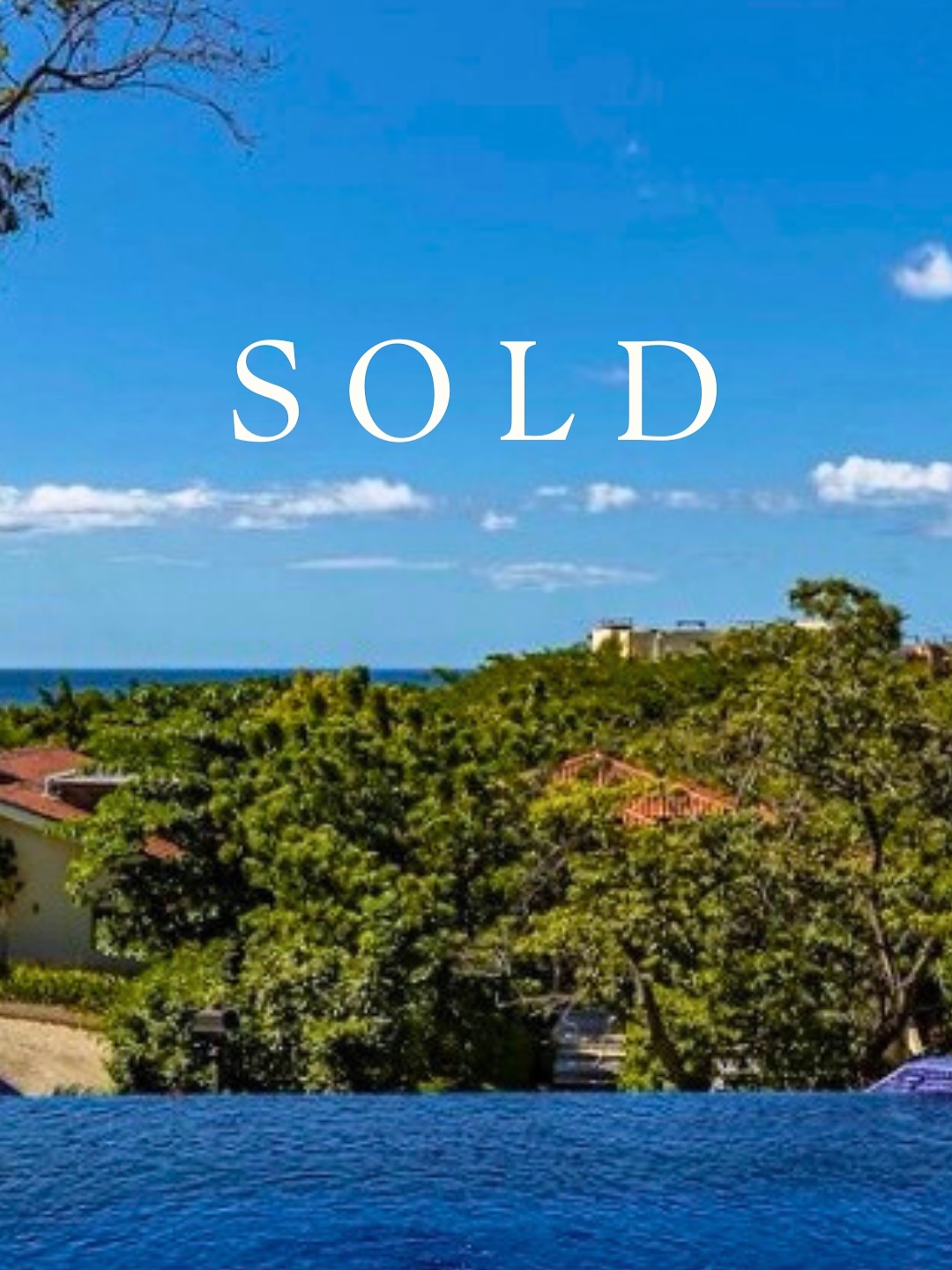 🙌🏻SOLD🙌🏻 Congratulations to my client- the new owner of Casa Alexis in Pacifico, Playas del Coco. Welcome to the community and your new home! 🏡🌴
#costarica #investinparadise #costaricaliving