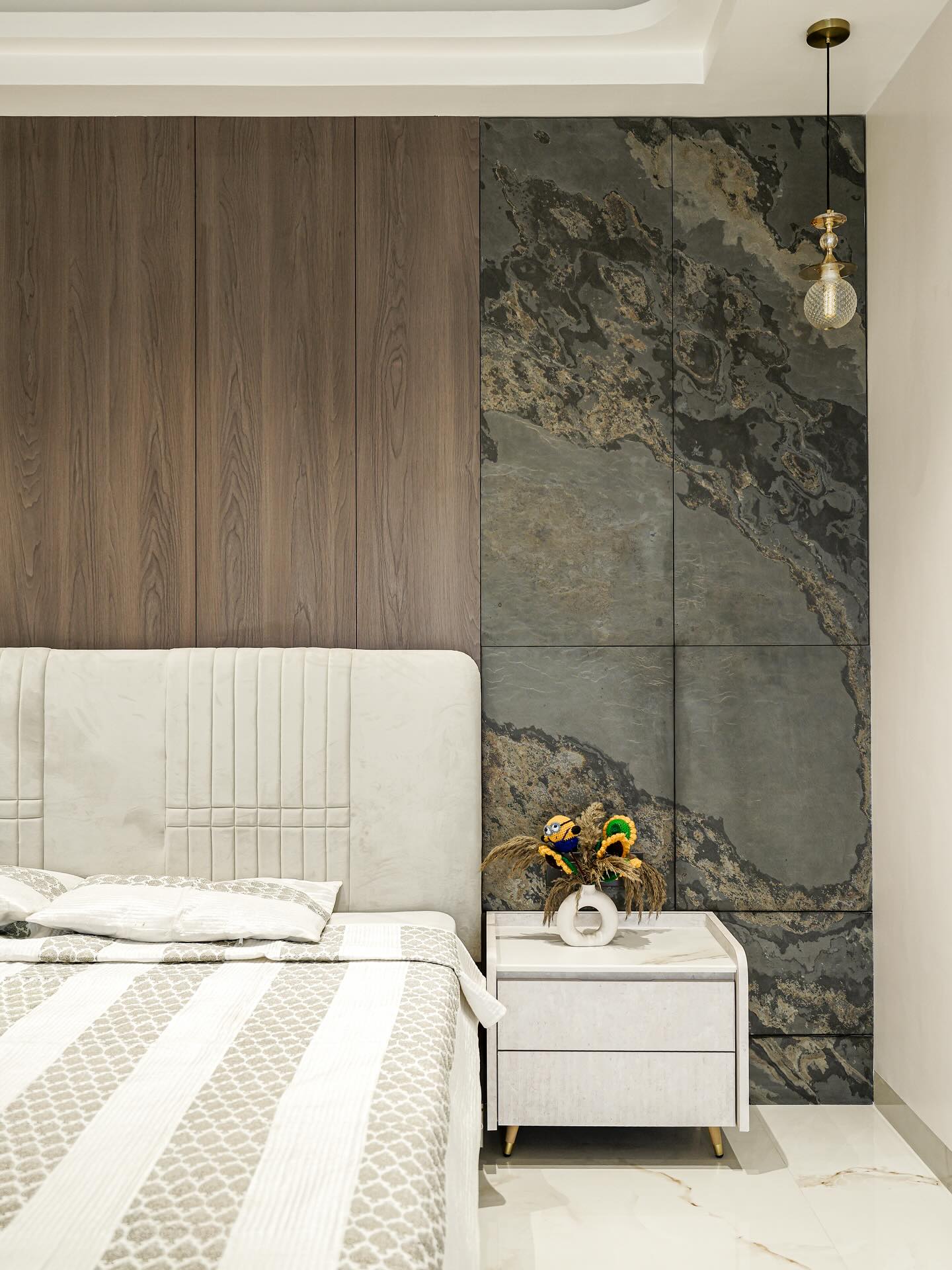 A calm and timeless parents’ bedroom — designed with love in Kolkata and brought to life in Assam 💫
Soft beige laminates, a layered ceiling with warm recessed lights, and a sleek handleless wardrobe come together to create a space that feels elegant, minimal, and serene.
Every texture, tone, and detail was chosen with care — because great design is all about the little things. ✨ #ABNDesignsStudio #InteriorDesign #BedroomDesign #LuxuryInteriors #AssamProject #KolkataDesigners #ModernSpaces #HandlelessWardrobe #CeilingDesign #LaminateFinish #InteriorGoals #DesignInspo #BespokeInteriors #LuxuryHomes #MinimalInteriors #CalmSpaces #DreamBedroom #InteriorDecor #DesignLovers #PanIndiaProjects #ABNDesigns