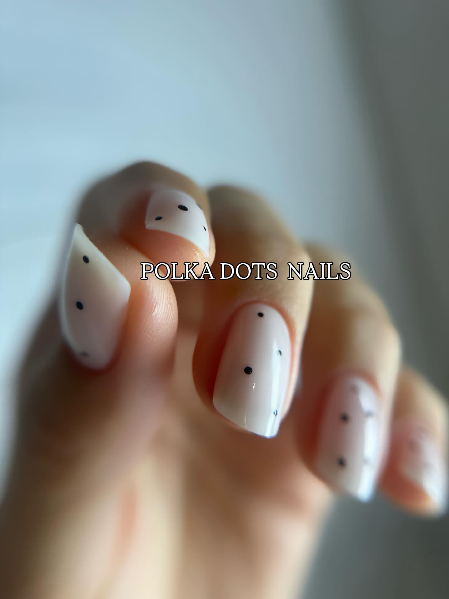 Dark pro base 79
Pure dark NEONAIL
Top shine bright NEONAIL
Rad: Ana