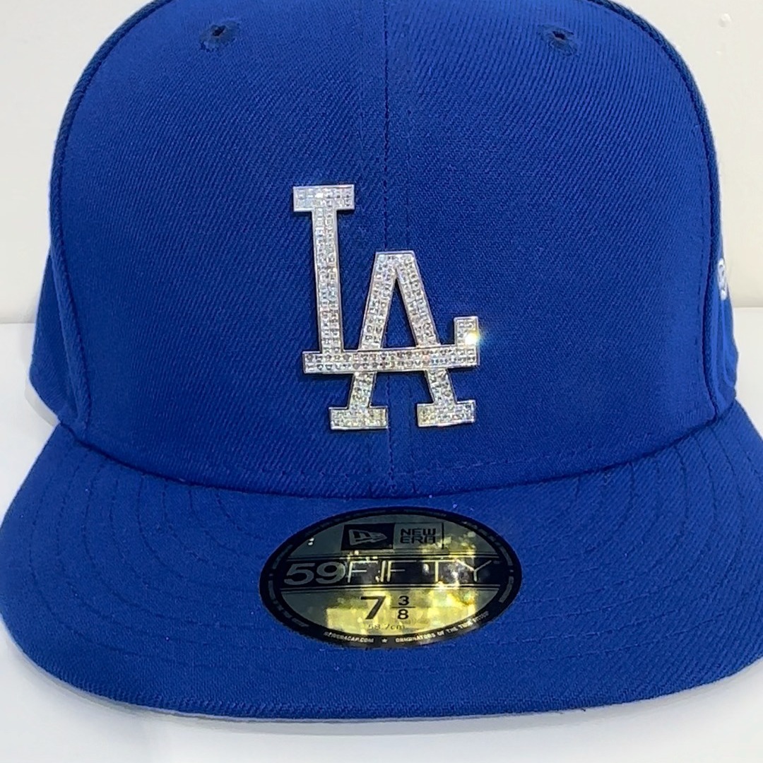 Only $10,999
โจ Custom 18K Gold & Diamond LA Emblem
๐ 7.85ctw Brilliant Natural Diamonds
โพ Official New Era 59FIFTY Fit
๐ Appraised at $21,280
This isnโt just a hat. Itโs a statement. Handcrafted for the true Dodger die-hard who demands excellence on and off the field.
๐ DM to Secure Before its Gone
#Dodgers #LADodgers #DodgerBlue #LuxuryLids #18KGold #DiamondHat #CustomHat #MLBLuxury #LosAngeles #ChampionshipVibes #HighEndFashion #BlingOnTheField #WorldSeriesWorthy