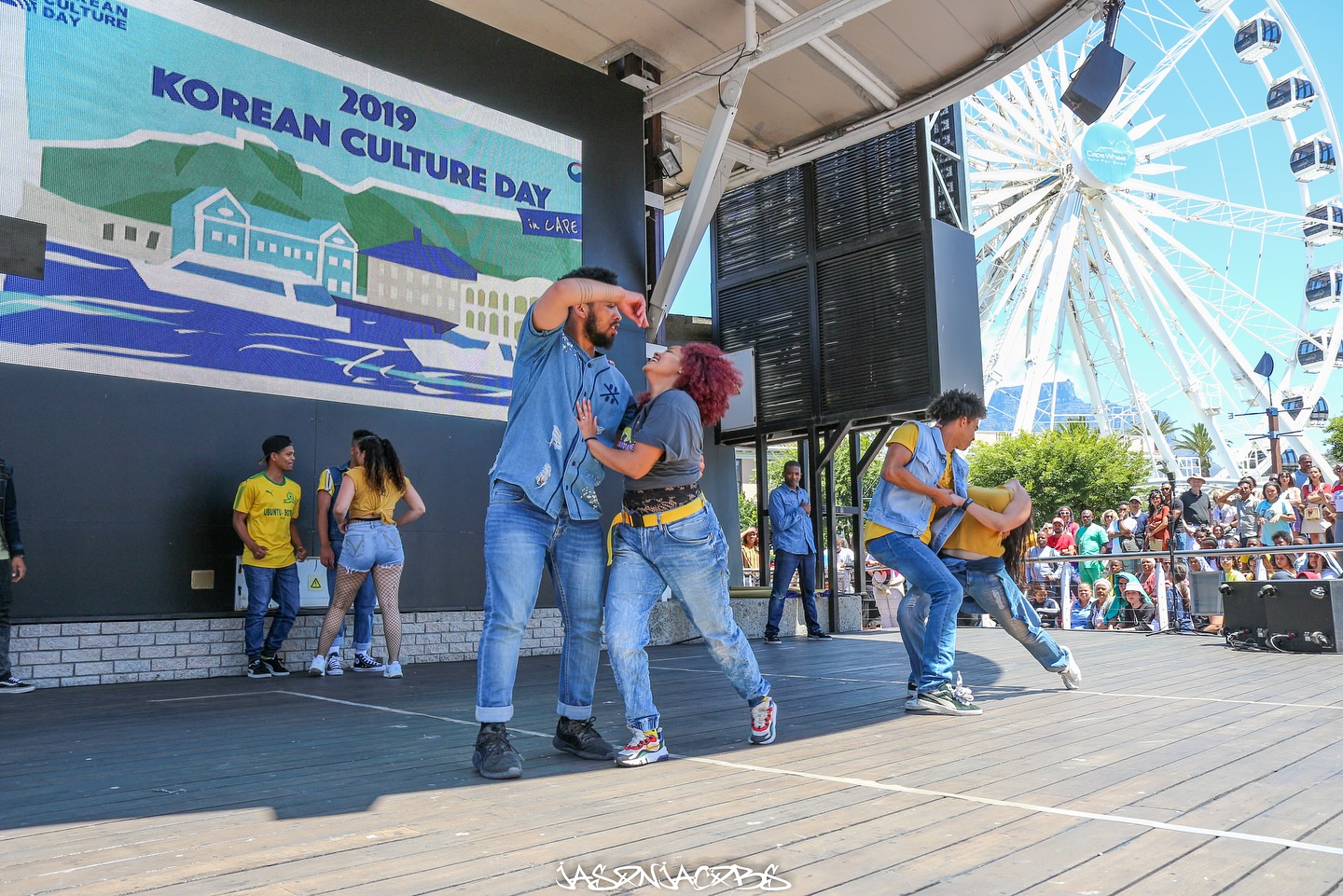 A Young Thursday Throwback to the Og Team and performance at Korean Culture Day 2019.
So cool to think how Good Hope has developed from doing gigs, shows and events to becoming more about crafting creative dance artists to use their voices for healing, personal development and creating community.
#Thejourneycontinues #GHDC #Goodhopedanceco #throwback #GHDC #Flashback #throwbackthursdayy #eachoneteachone #community #dancedevelopment
📸 @jdm.jason
