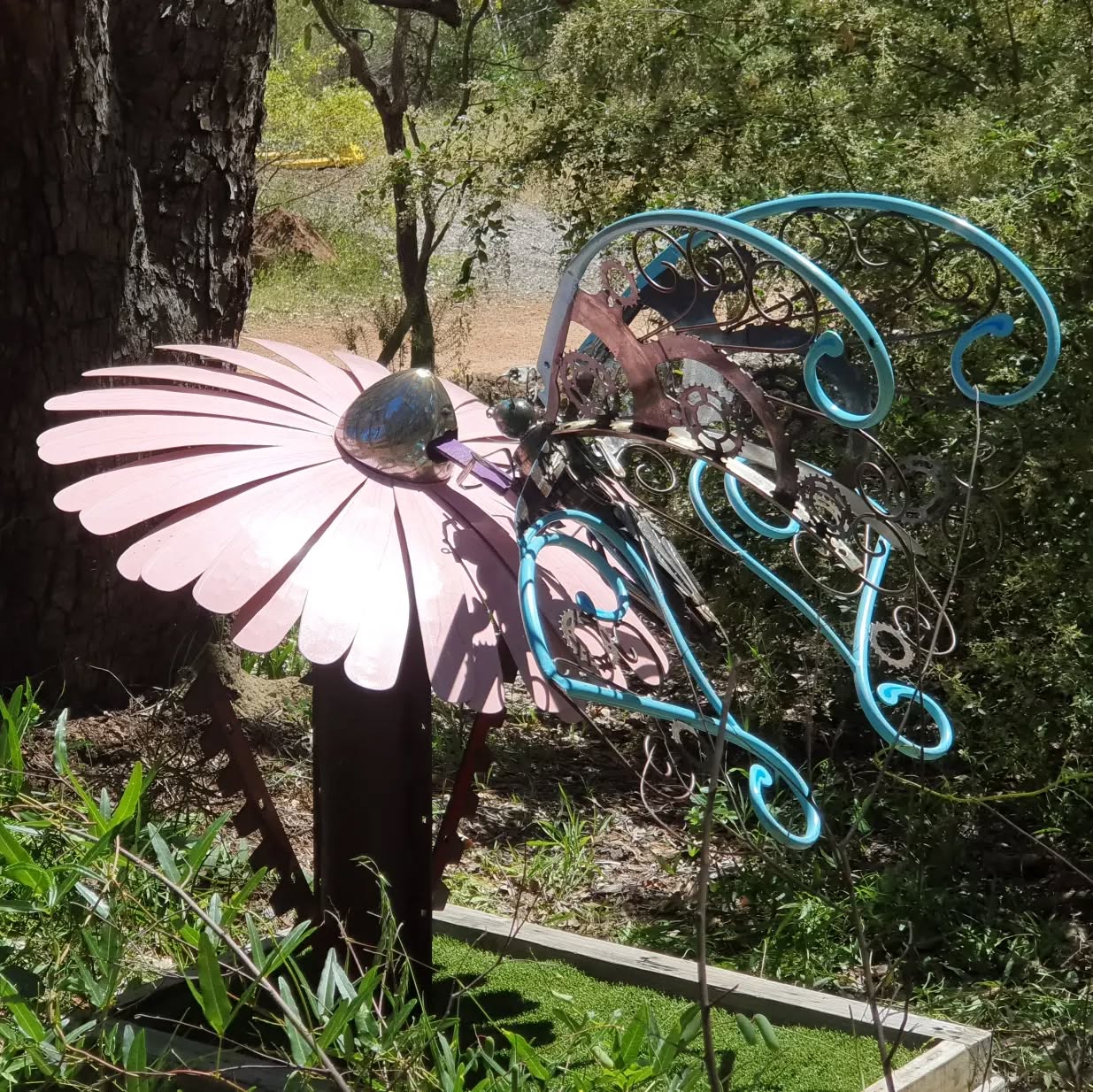 Flutter By will be on display @darlingtonartsfestival til the 9th of Nov
#scrapmetalartist #perthart