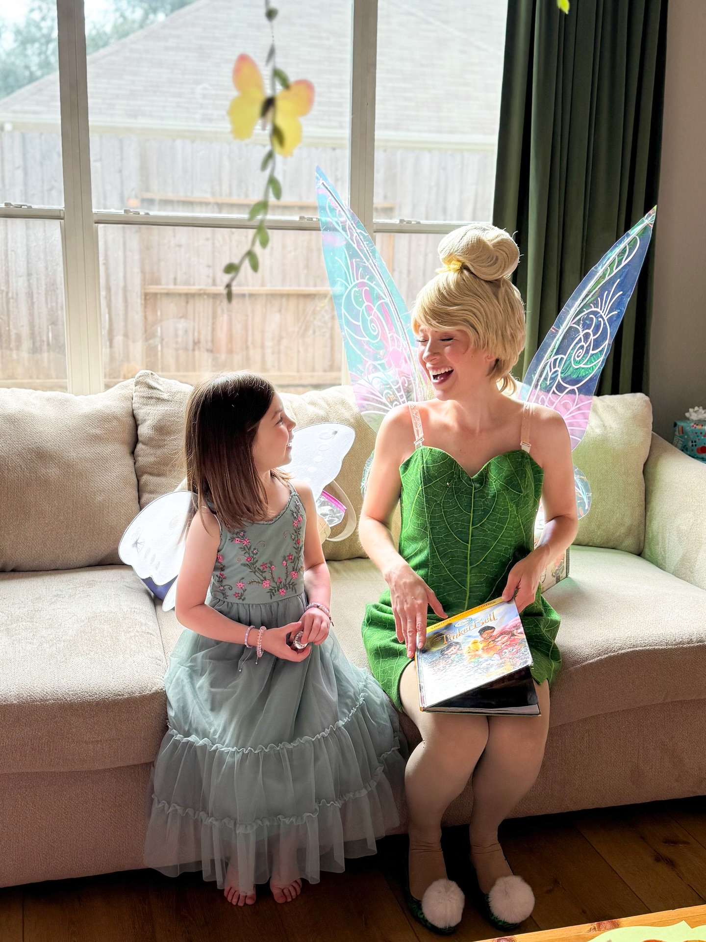 Happy November! Feels like Fall has finally arrived in Texas, thanks to the fairies!! 🧚🏻✨🍁🧚🏼♀️
.
.
.
#fairestofallparties #tinkerbellparty #fairyparty #houstonkidsparty #houstonpartyplanner #houstoncharacters #pixiedust #fairymagic #houstonmoms #houstonmomblogger #kingwoodmoms #cypressmomsnetwork #westuniversitymoms #kingwoodtx #humbletx #houstonheights #riveroakshouston