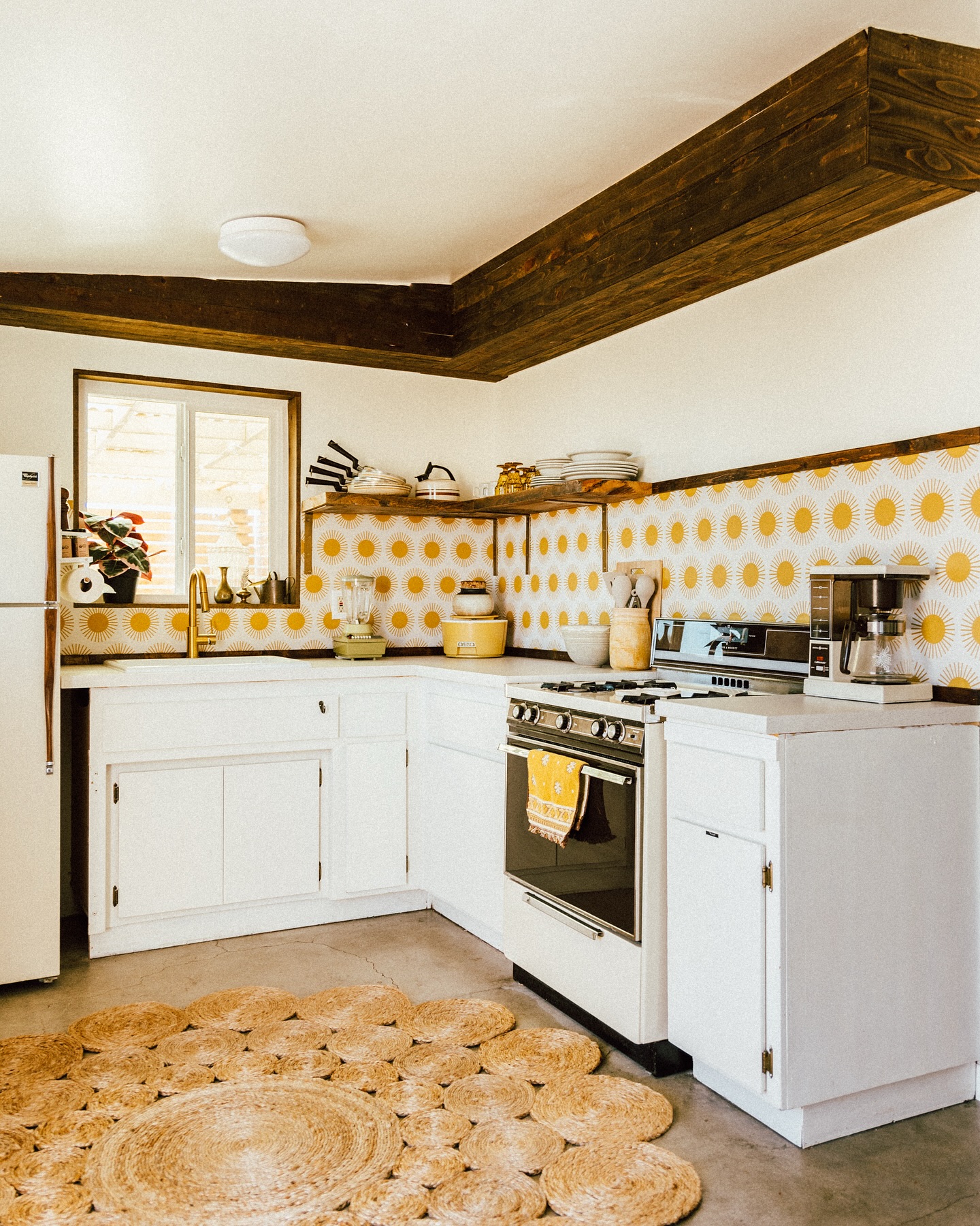 You came here to slow down, but maybe what you really needed was to go back.
Back to when the desert was raw and romantic.
When freedom was something you could touch…
Welcome to @thecoyotehouse , where time moves like an old film reel. Desert light filters through vintage glass, and the soul of the ’70s hums through the speakers.
Suddenly you’re not in 2025 anymore.You’re in the ’70s. Windows down, hair wild, the desert stretching out like a memory you’ve almost forgotten.
Freedom. Sensuality. Soul. A mix of dust and disco, denim and sunlight. When love and music were poetry,
and rebellion was felt in simply being alive.
Step into a curated era, turn up the music, and come back to what it feels like to live with a sense of wildish abandon, even if it is just for the weekend.
#thecoyotehouse #joshuatreevacationrental #joshuatreetravel #joshuatreehomes #desertvacation #70sdesign #vacationexperiences #homedecor #homestyle #vacationrentalhomes #yuccavalley #vintageaesthetic