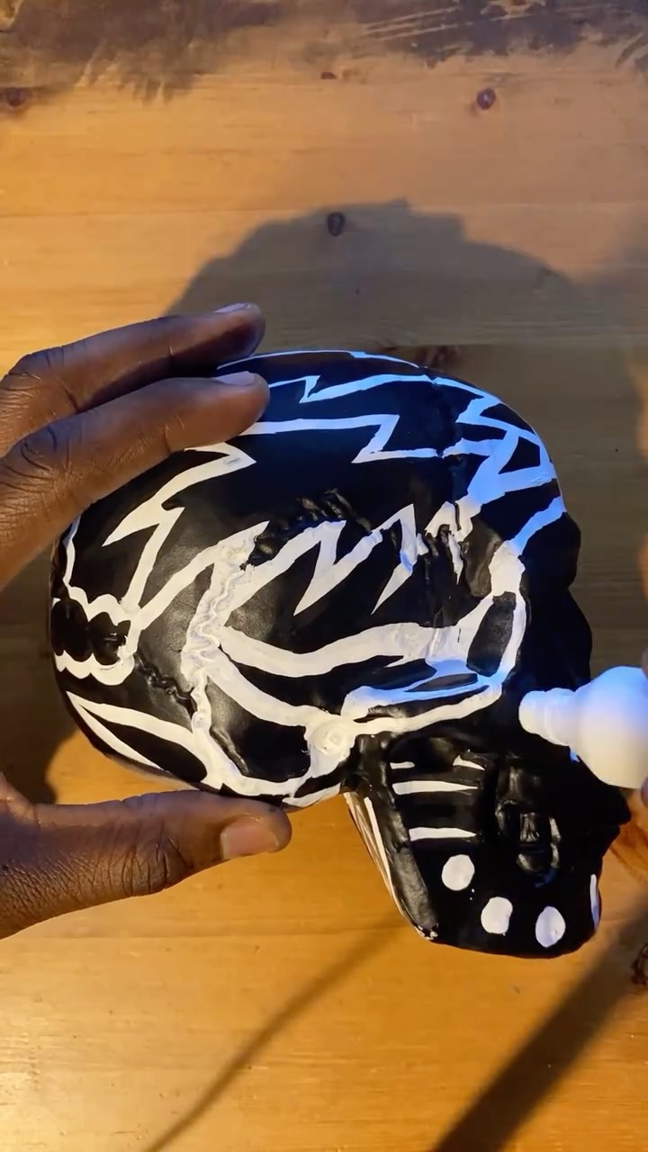 (Fun fact, I posted this video by accident) I had big plans for Halloween π but then life happened #halloween #dayofthedead #tattooart #skull