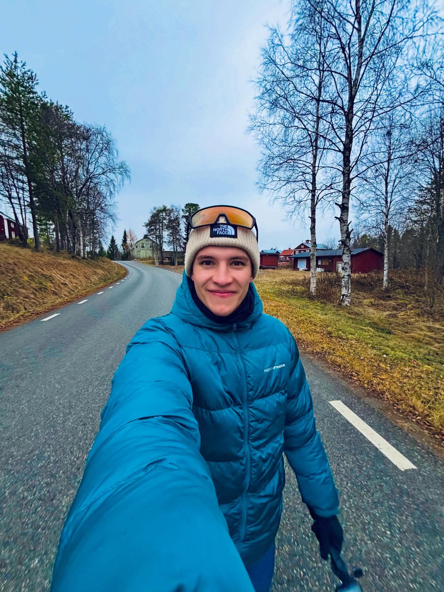 We’d like to introduce Gergely Boda (@gergely_boda), a digital creator from Romania 🇷🇴, who recently joined us here at Moskosel Creative Lab in northern Sweden. With years of experience in visual storytelling and marketing, Gergely aims to inspire people to live actively and discover the world through authentic experiences.
After several months of traveling across Asia, he decided to explore the northern side of the world… and that’s how he discovered Moskosel Creative Lab — a unique and creative space surrounded by nature, silence, and inspiration.
We’re thrilled to have him here capturing the spirit of northern Sweden and creating content that reflects the magic of this place.
“Hi, I’m Gergely, a digital creator and athlete passionate about extreme sports, unique experiences, and creative lifestyle. After spending months exploring Asia, I felt drawn to the silence and beauty of the north. Finding Moskosel Creative Lab felt like uncovering a hidden gem — a space that encourages freedom, connection, and imagination. I’m excited to spend the next weeks here, creating, exploring, and sharing stories from this incredible corner of the world.”
#MoskoselCreativeLab #NorthernSweden #DigitalCreator #creativity #art #Storytelling #ExploreTheNorth #scandinavia
