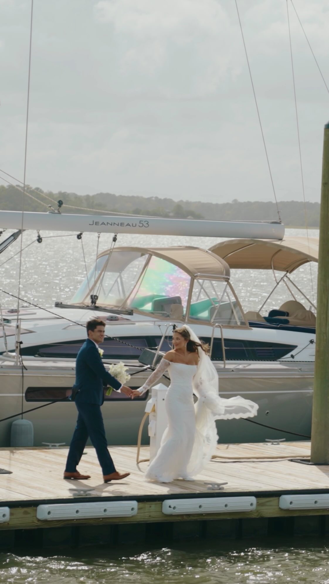Grayson & Jacob’s wedding day on the South Carolina coast was nothing short of magical 🌴🤍 The love between these two was such a delight to witness & the setting couldn’t have been more stunning!
video: @marycatherinefilms
photo: @taylorfeltsphotography
venue & catering: @callawassieislandsc
gown: @serendipitybridalga
DJ: @mixologydjmc