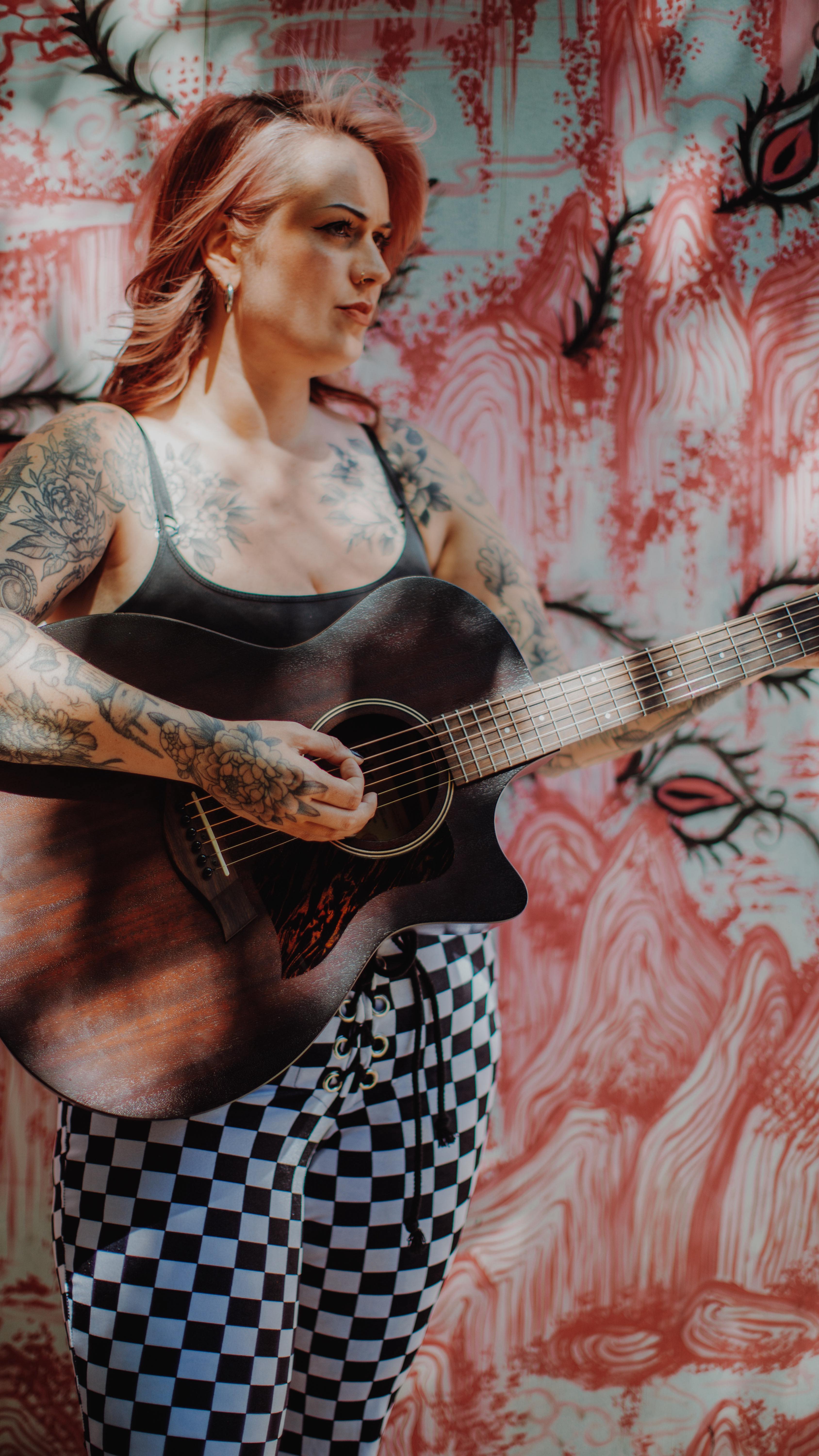 Didn’t realise there was a little breeze tickling my microphone but I recently learnt this absolute banger for a wedding and love singing it
Anything Dallas is just gorgeous
@aof_official