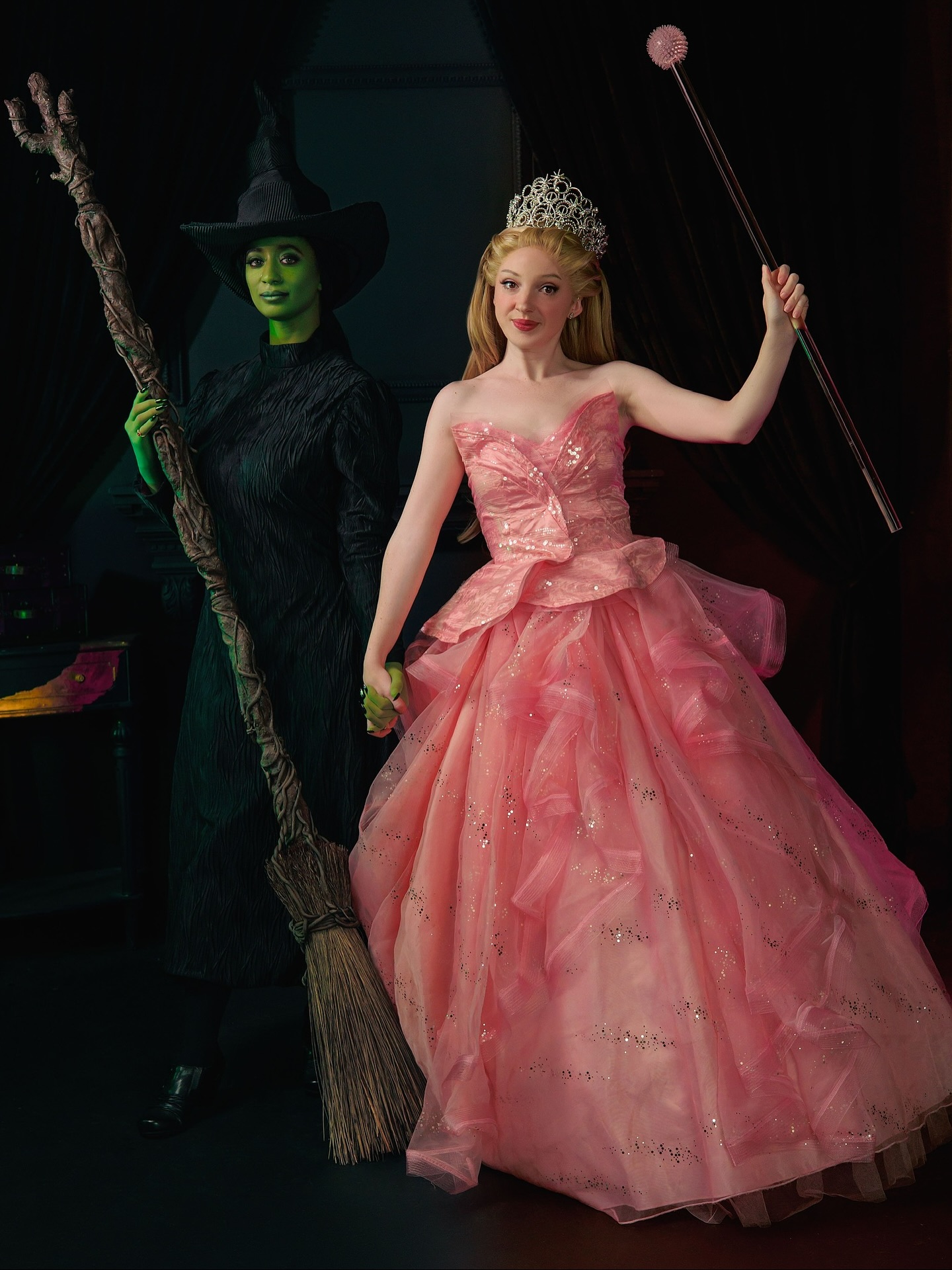 “Everyone deserves the chance to fly” 💚💗
Who’s excited for Wicked: For Good?! To get ready for the next adventure we are having FREE Wicked themed Storytimes this month @montrosecollective !
Join us on Friday 11/14 for Storytime w/ Glinda and 11/21 for Storytime w/ Elphaba! Storytimes are at 10:30 am every Friday at Montrose Collective - 888 Westheimer Rd. ✨
📸: @juengelphotos
.
.
.
#fairestofallparties #wickedparty #elphaba #glindathegood #wickedmovie #wickedforgood #wickedcosplay #elphabacosplay #glindacosplay #houstoncharacters #houstonkidsparty #houstonpartyplanner #thingstodoinhouston #montrosecollective #montrosehouston #houstonheights #riveroakshouston