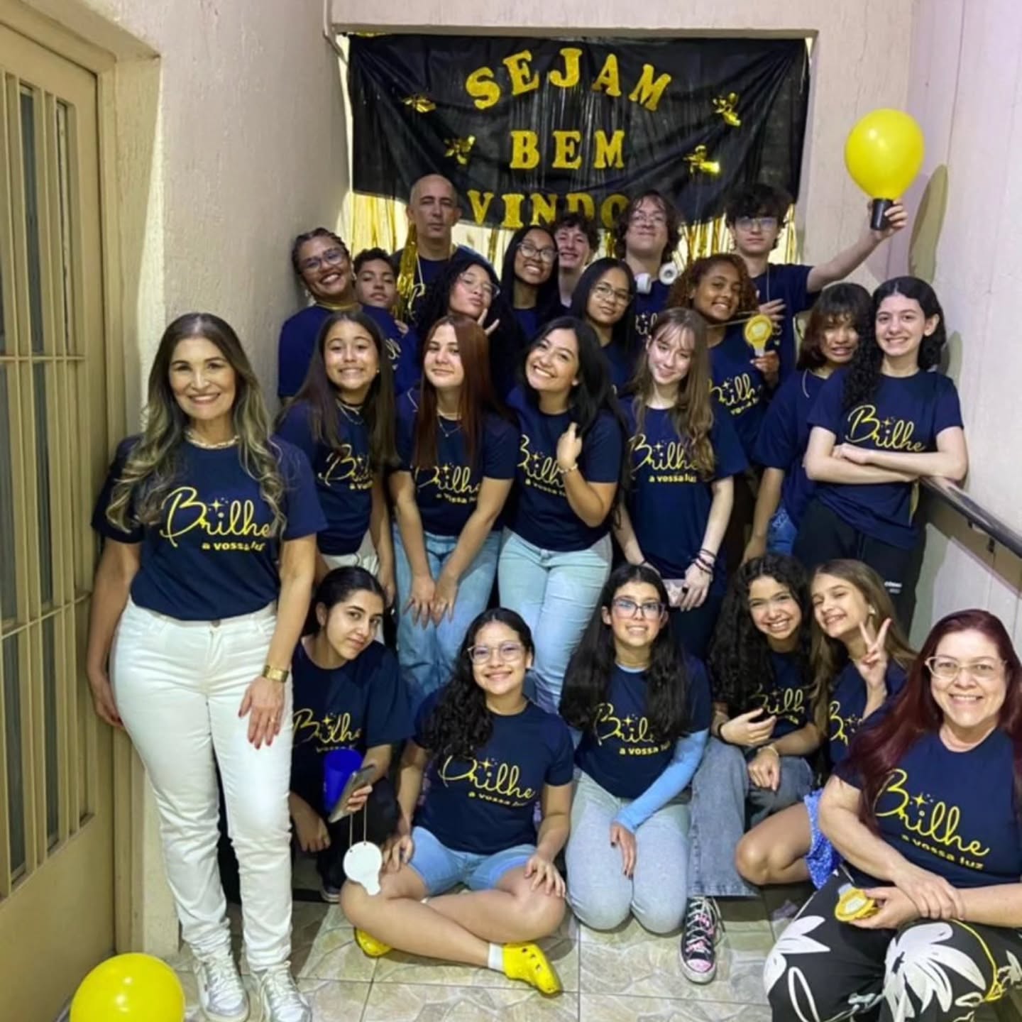 No último fim de semana (01 e 02 de novembro), aconteceu a 2ª edição do Acampadentro do CEJEOC, reunindo a mocidade e a pré-mocidade em um momento marcante cheio de comunhão, alegria e muito aprendizado. Foram dias especiais, em que cada um pôde crescer espiritualmente, fortalecer amizades e viver experiências únicas.
Que possamos continuar sendo luz e sal por onde formos, lembrando das palavras de Jesus em Mateus 5:13-16:
> “Vós sois o sal da terra... Vós sois a luz do mundo. Assim brilhe a vossa luz diante dos homens, para que vejam as vossas boas obras e glorifiquem a vosso Pai, que está nos céus.”
Agradecemos à Sandri, Alzi, Letícia e Adriano por todo o empenho, dedicação e amor em cada detalhe desse fim de semana inesquecível. 💛
