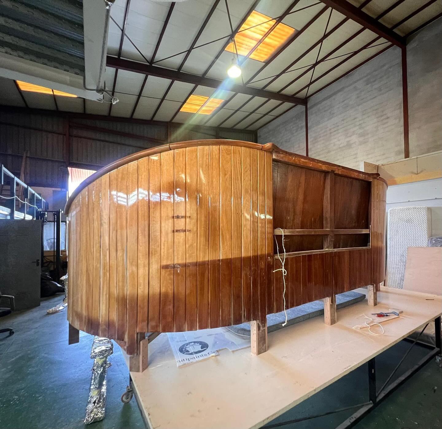 So many beautiful pieces are in the workshop in Binissalem, each one being carefully repaired and revarnished for S/Y Tiger Lilly. From preparation through to the final coats, our team takes the time to bring every element back to its best.
#AbsoluteBoatCare #YachtFinishing #VarnishWork #SuperyachtRefit #YachtMaintenance #YachtInteriors #Craftsmanship #Binissalem #PalmaDeMallorca