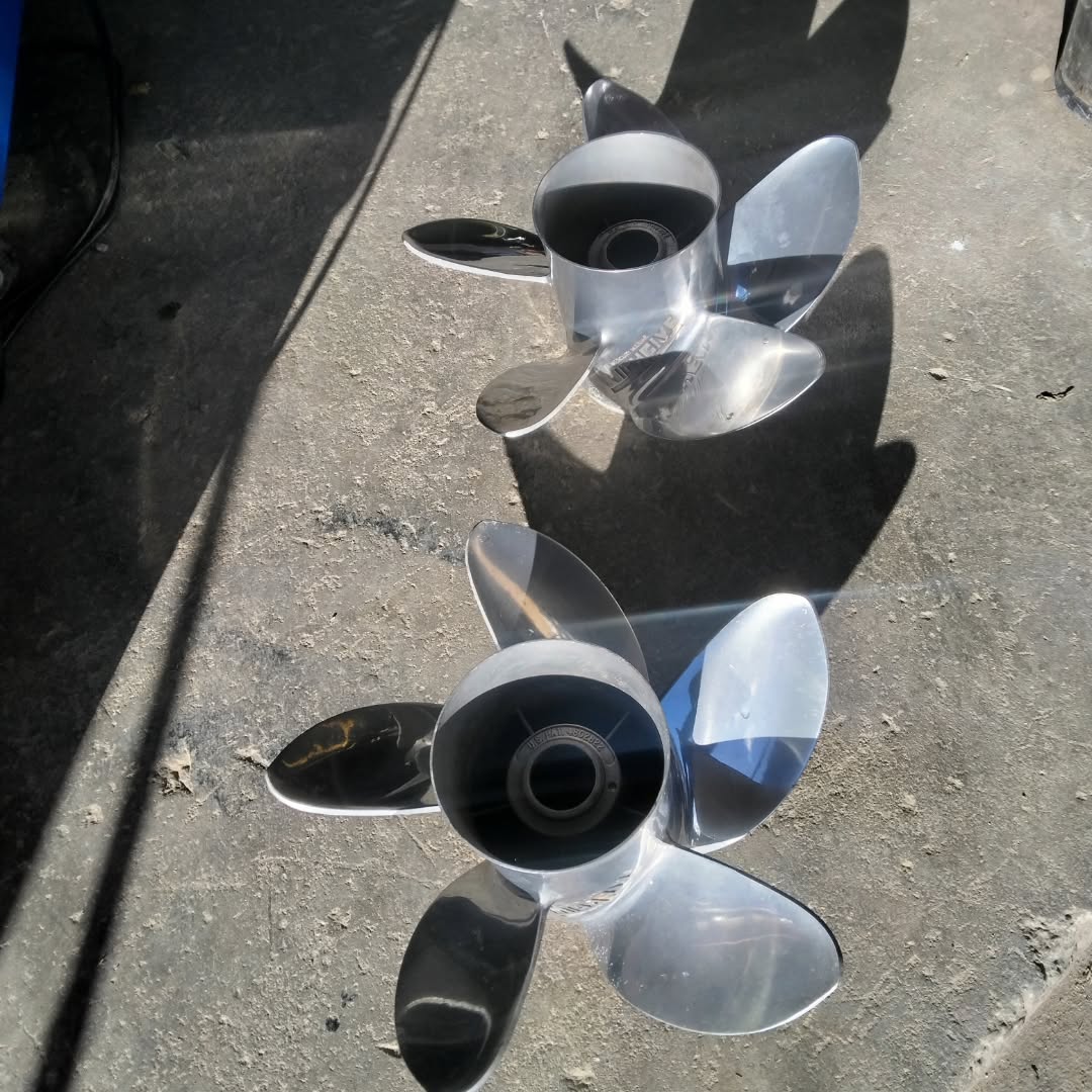 19 pitch Mercury Marine high five $500 or $800 for both