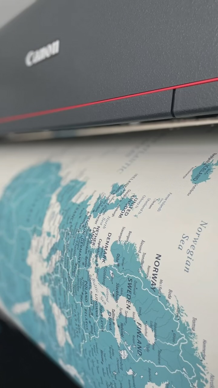 Wow, it's hard to believe it's been just over a year since I officially launched my business! 🙊 I'm blown away to have completed 200+ canvases and countless flat prints. I am so grateful for all my amazing clients. 🫶 Here's to many more!
#natsprintingco #okotokssmallbusiness #canvasprints #okotoksmamas #okotoksmomasentrepreneurs #canonimageprograf #stretchedcanvas #okotoksmoms #canonimageprografpro #specialmemories #workhard