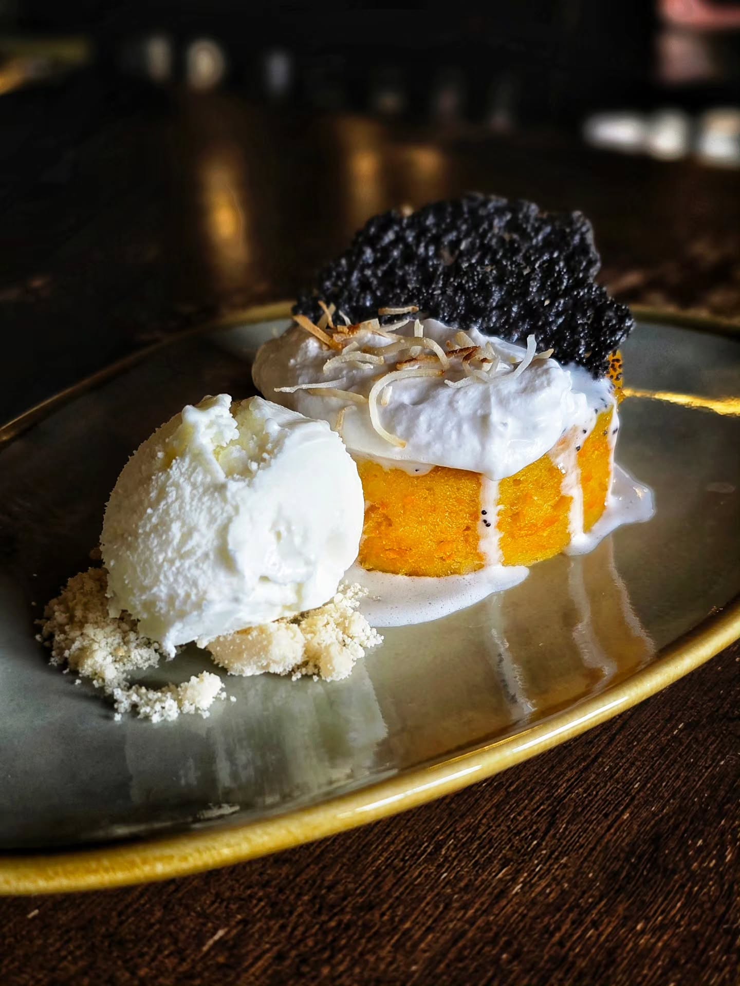 SWT SEMONLINA CARROT CAKE | Poppy seed & semolina carrot cake, coconut whipped cream, poppyseed brittle, vanilla ice cream
We're nearly fully booked tomorrow (Saturday) but have plenty of availability tonight.
Give us a call to book / order takeout: 306.297.3315
View our menu/ book online: eatharvest.ca