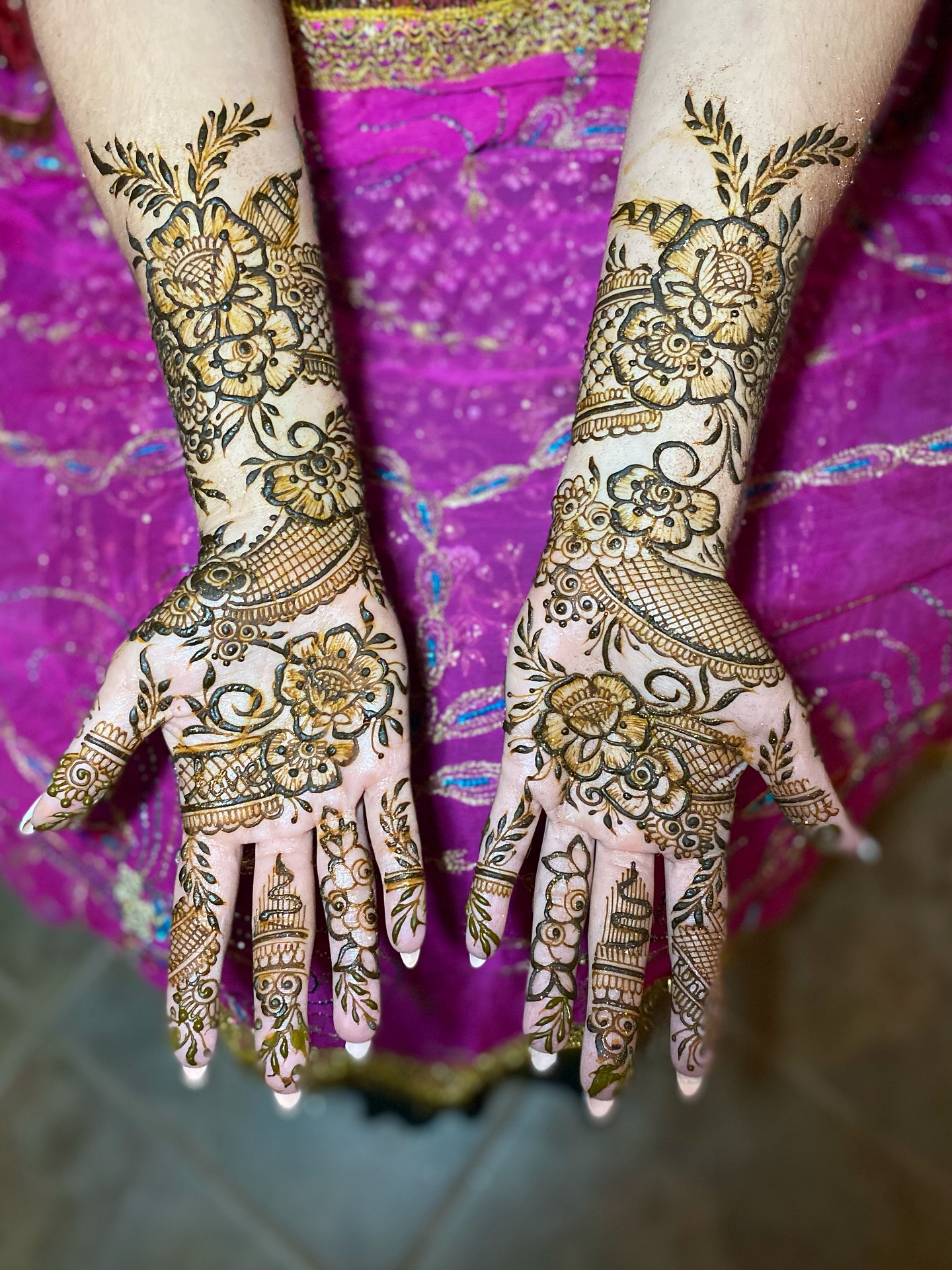 💗My heart is filled so much gratitude . The love and kindness from bride Ms. N, her family, and every single — it almost brought tears to my eyes. 💕
💗Moments like these remind me why I do what I do. Through henna, I get to be a small part of someone’s most precious day — to witness the laughter, blessings, and pure joy that surround a bride as she steps into a new chapter. 🌿
💗🙏Henna, to me, is more than art — it’s healing, connection, and love in its purest form. And as an artist, these moments bring me back to my purpose, filling me with gratitude despite all the challenges and struggles that come with running a creative business. 🙏🏽
🙏💗Forever grateful
✅Now booking Bridal Henna and all party bookings for 2026!
🌸 ✅ reach out early to secure your dates with 2025 rates.
📞 Text 919.391.9128
💌 Or message through www.hennachakra.com
Talk soon!!
#HennaChakra #BridalHenna #BridalMehndi #HennaArtist #GratefulHeart #HennaHealing #LehighValleyBrides #BethlehemBrides #AllentownBrides #EastonBrides #PhillyBrides #NewJerseyBrides #PAWeddings #NJWeddings #PhillyWeddings #LehighValleyWeddings #HennaLove #WeddingInspiration #HennaMagic #HennaArt #BridalJoy #weddingseason2026