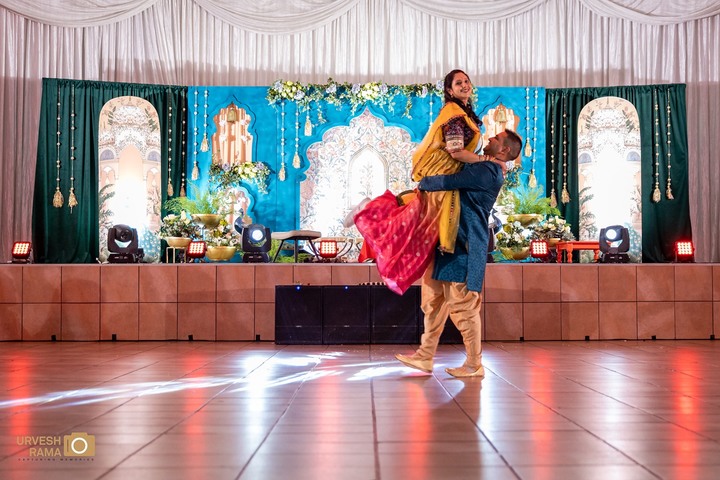 They didn’t just dance… they owned the floor! 💃🕺
Every beat, every move, every smile — pure magic ✨
Now we turn the page… next stop 👉 The Wedding! 💍
#AvinashWedsHasita #SangeetVibes #DanceFloorGoals #CoupleGoals #DesiVibes #WeddingSeason #SouthAfricanWeddings #BollywoodBeats #SangeetNight #DanceTillDawn #PartyModeOn #BigFatIndianWedding #WeddingCountdown #LoveInMotion #URPhotography #LitUpTheNight#urvesh_rama_photography