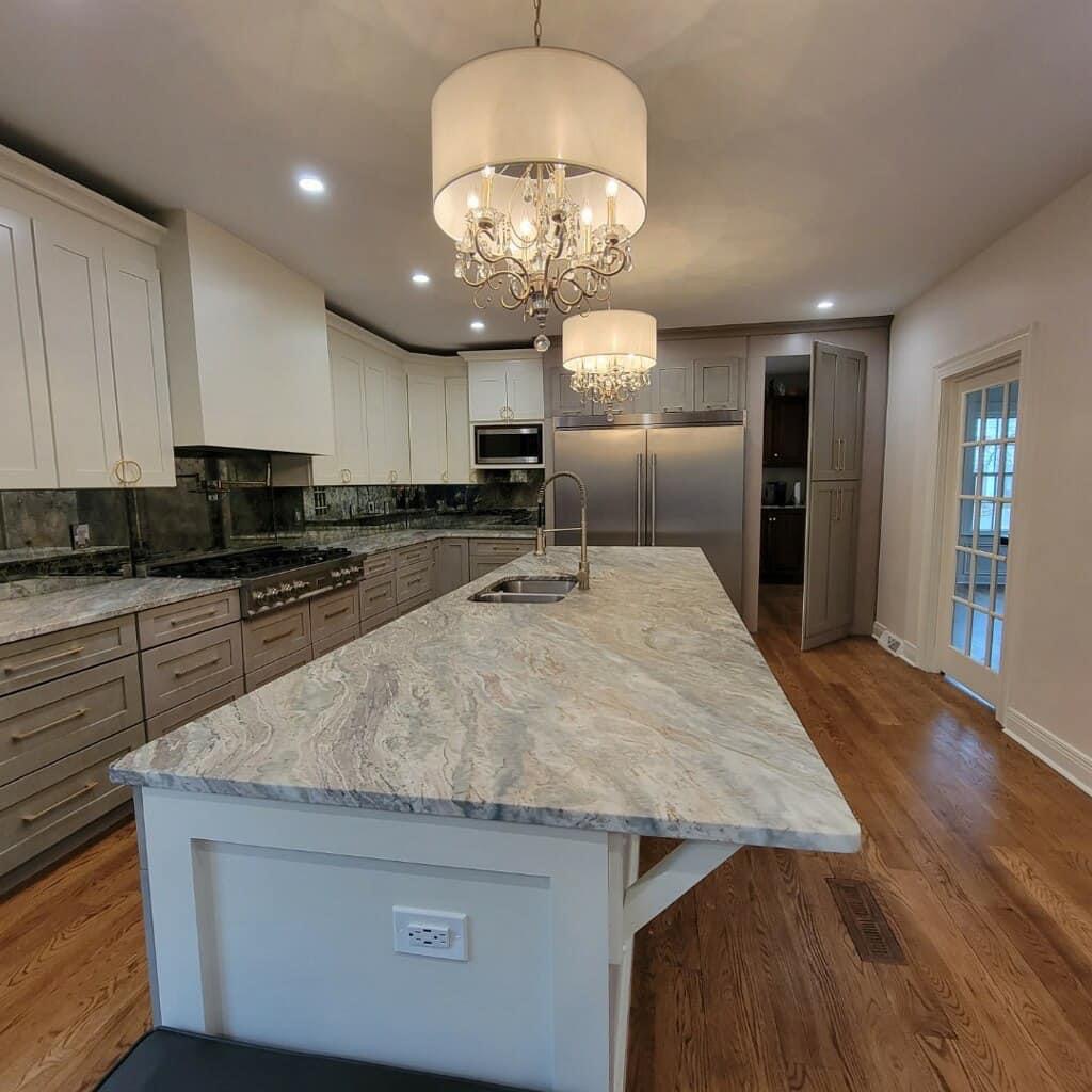"The countertop you’ve been dreaming of is closer than you think. Locally crafted. Expertly installed. 100% Lexington style."
👉 #LexingtonKYCounters #MGMStoneCreations #LexingtonKYKitchen #CountertopExpertsKY #LexingtonRenovation #CustomCountertopsLexington #HomeUpgradeKY #QuartzDesignLexington #KitchenMakeoverKY #LexingtonHomes