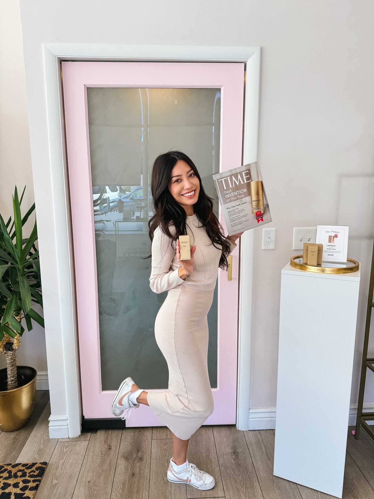 INTENSE SERUM @platedskinscience is selling like hot cakes at KK 💛
Have you tried out the #1 serum in skincare yet?
#skincare #esthetician #plated #intenseserum #denvermedspa #denveresthetician #facial #denverfacial #glowyskin