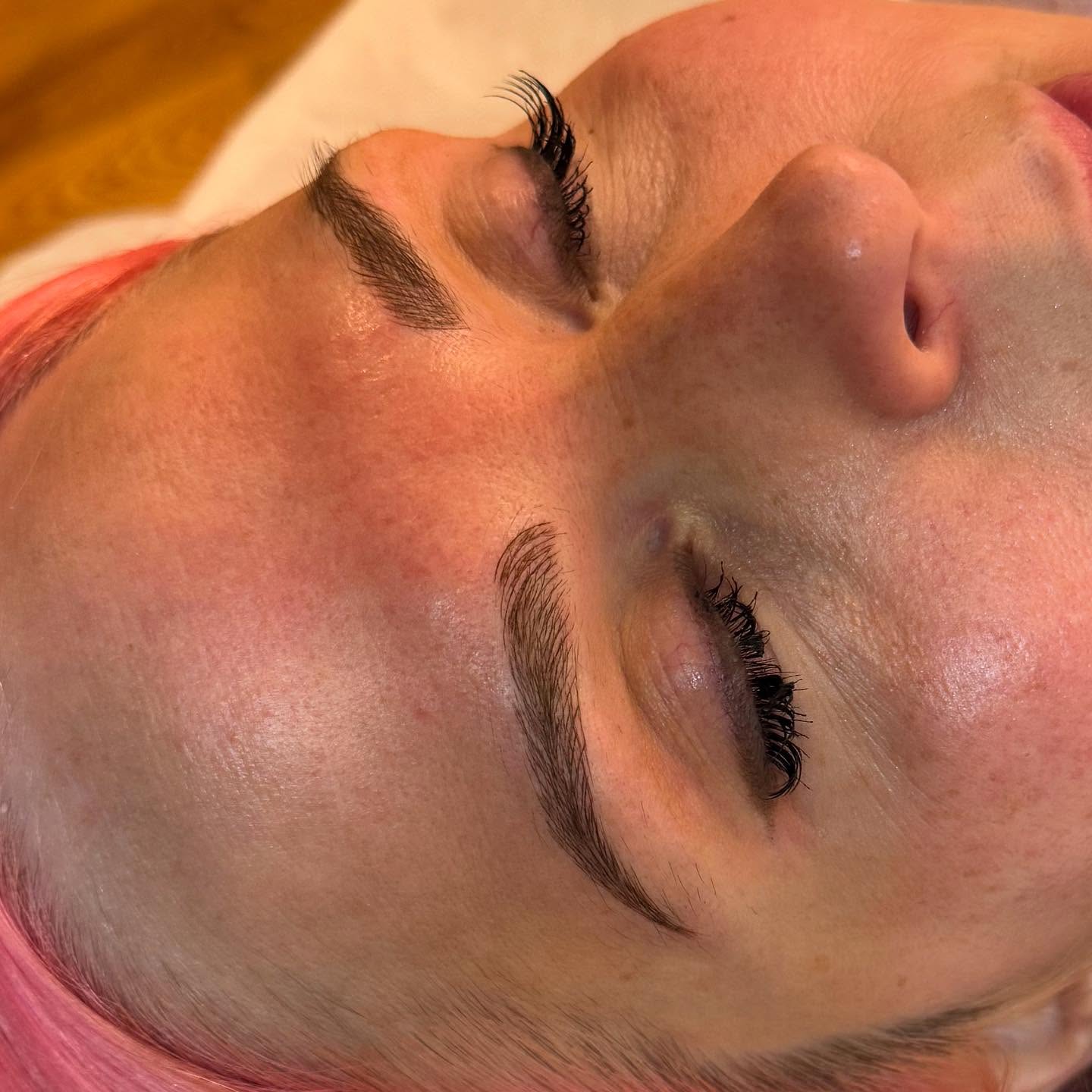 It’s beginning to look a lot like… the season where people don’t mind avoiding sun, sweat, and water for a week after getting microblading done! 😝 HELLO CHILLY WEATHER! 😍 #microblading #ottawamoms #barrhaven