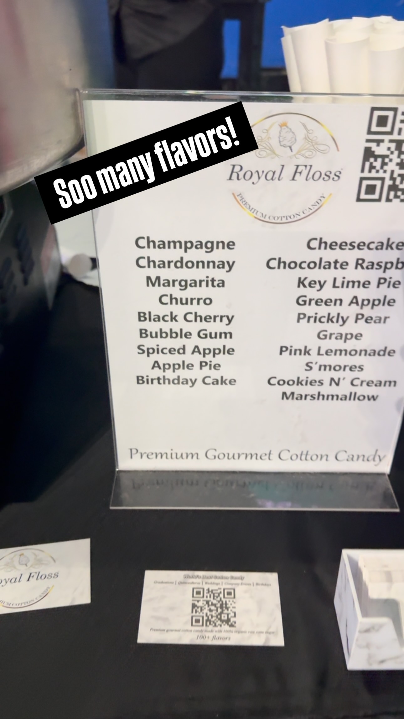 For 3000 people, this event really had the best flavor selection I’ve ever seen, and tasted! 😍
#fieston #alamodome #cottoncandy #royalflossusa
