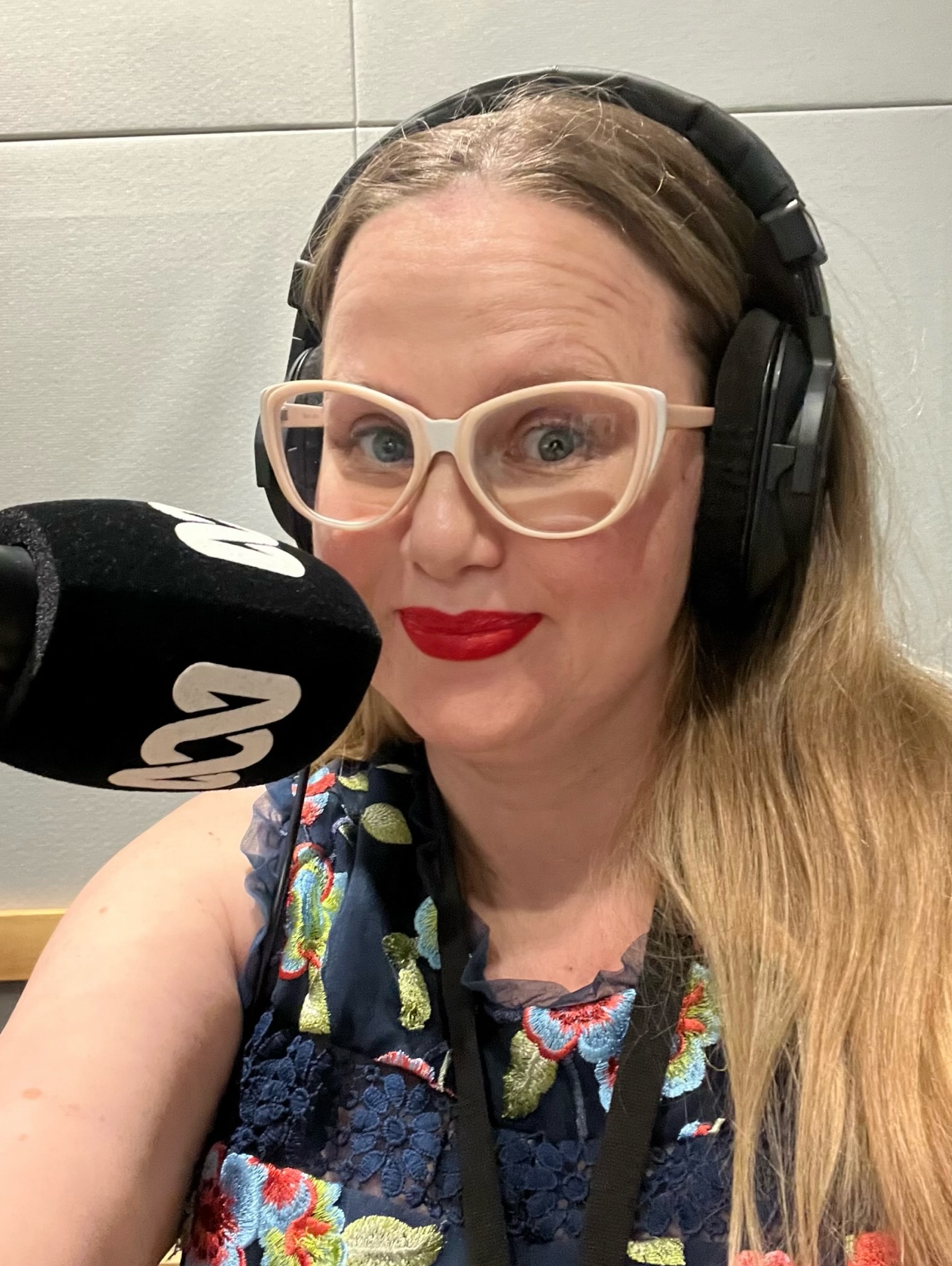 As the founder of an AI company was great to chat about prompt injections, Labor banning AI companies from training on copyrighted content and “ChatGPT After Dark” with @raejohnston and @digital_nutrition on @abcradionational @abclisten Download This Show this week 🎧