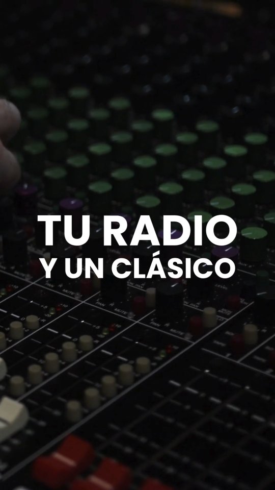 🎙️✨ Algo grande está por volver a sonar…
En el aire ya se siente esa mezcla de nostalgia, brindis y música que solo la radio puede generar.
Muy pronto comenzamos la preventa del programa clásico de las fiestas:
⭐ “Al Gran Pueblo Argentino, ¡Salud!” ⭐
📅 Dos noches especiales:
🎅 Nochebuena – 24 de diciembre
🎆 Fin de Año – 31 de diciembre
Un programa para acompañar la mesa, el brindis, los abrazos… y a todos los que pasan las fiestas escuchando radio.
Si tu radio quiere ser parte de esta tradición que une a todo el país en el mismo sonido…
👀 Estén atentos a nuestras redes.
La preventa abre en los próximos días.
Los cupos son limitados.
🥂 La magia de fin de año se escucha en el aire.
@pablostur1 @holamarceok is coming