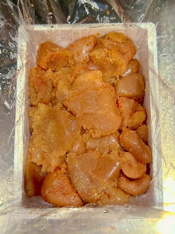 The Perfect Texture x Flavor Combination - 明太子の切れ子 | Spicy Pollock Roe, Cut pieces 🥵💥🍚
📦 Details:
• $25 / pack
• 500g / pack
• For Sashimi / Sushi
Bring the buttery, fresh flavors of the ocean to your kitchen. DM us for more info, order easily on Freshline, or stop by to place your order!
📍 OP Las Vegas
🏠 3600 W. Oquendo Road
🎰 Las Vegas, NV 89118
📞 Tel: (702) 798-1784
✉️ Email: lasvegas@oceanprovidence.com
#SushiChef #SeafoodRestaurant #Seafood #VegasFoodies #LasVegasLife #寿司 #刺身 #海鮮 #グルメ #日本食 #ラスベガスグルメ #ラスベガス寿司 #ラスベガスレストラン #美味しい #SushiChef #SeafoodLovers #SushiLovers #SashimiLover #JapaneseSeafood #LasVegasEats #VegasFoodBlog #VegasChef #LasVegas #VegasLocals #VegasFood #VegasLiving .
