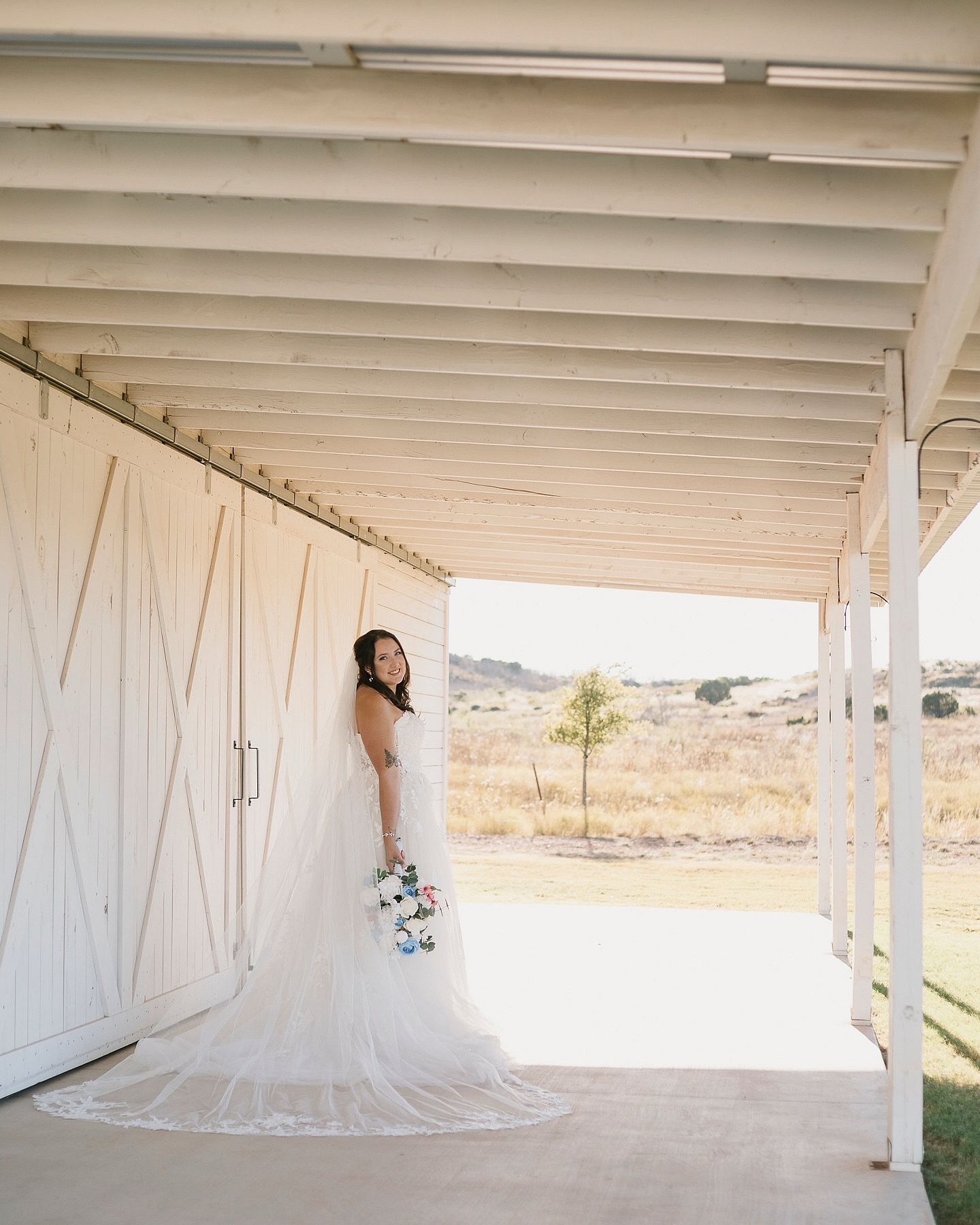 The sweetest bride!! Introducing Morgan Lipe!
💐🌸🌷🌼
#bridals #abilenebridals #sabrinacedars #abilenetx