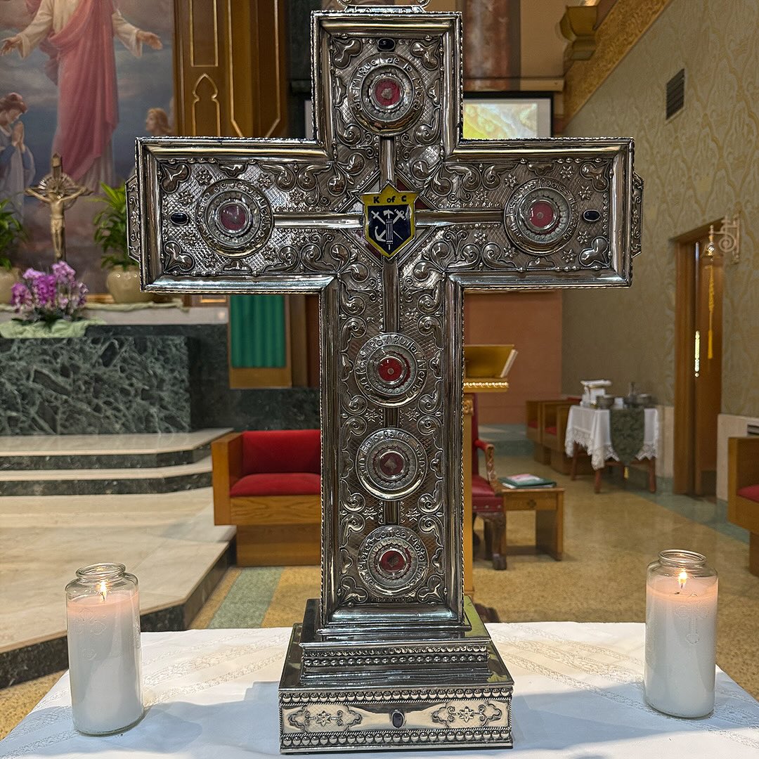 We thank the Knights of Columbus for bringing to our parish the relics of six Mexican Cristero martyrs. All who formed part of the Knights of Columbus as priests and canonized by Pope St. John Paul II in 2000: St. Luis Batis Sáinz, St. José María Robles Hurtado, St. Mateo Correa Magallanes, St. Miguel de la Mora, St. Rodrigo Aguilar Alemán, and St. Pedro de Jesús Maldonado.