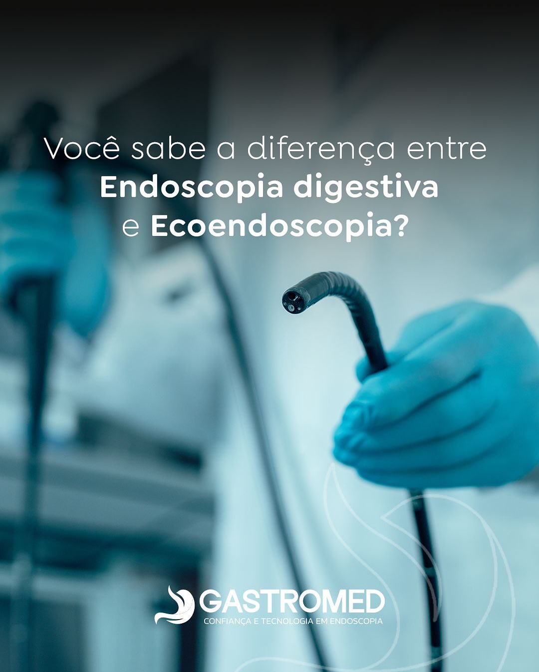 Endoscopia ou Ecoendoscopia? Entenda a diferença.
Ambos são exames fundamentais no diagnóstico das doenças do aparelho digestivo, mas cada um tem uma finalidade específica.
A Endoscopia Digestiva Alta permite a visualização direta do esôfago, estômago e duodeno, possibilitando identificar alterações como gastrite, úlceras, refluxo e lesões suspeitas. É um exame essencial para a avaliação dos sintomas digestivos mais comuns e para o diagnóstico precoce de doenças.
Já a Ecoendoscopia (ou Ultrassom Endoscópico) une a endoscopia tradicional a uma tecnologia de ultrassom de alta resolução, permitindo observar as camadas internas do tubo digestivo e estruturas vizinhas, como pâncreas, fígado e vias biliares.
Com esse exame, é possível avaliar lesões mais profundas, identificar tumores em estágios iniciais e realizar biópsias guiadas com precisão, tornando o diagnóstico mais completo e seguro.
💙 Na Gastromed Erechim, ambos os exames são realizados com tecnologia de ponta e equipe médica especializada, garantindo segurança, conforto e confiança em cada diagnóstico.
#GastromedErechim #Endoscopia #Ecoendoscopia #UltrassomEndoscopico #SaudeDigestiva #DiagnosticoAvançado #gastroenterologia