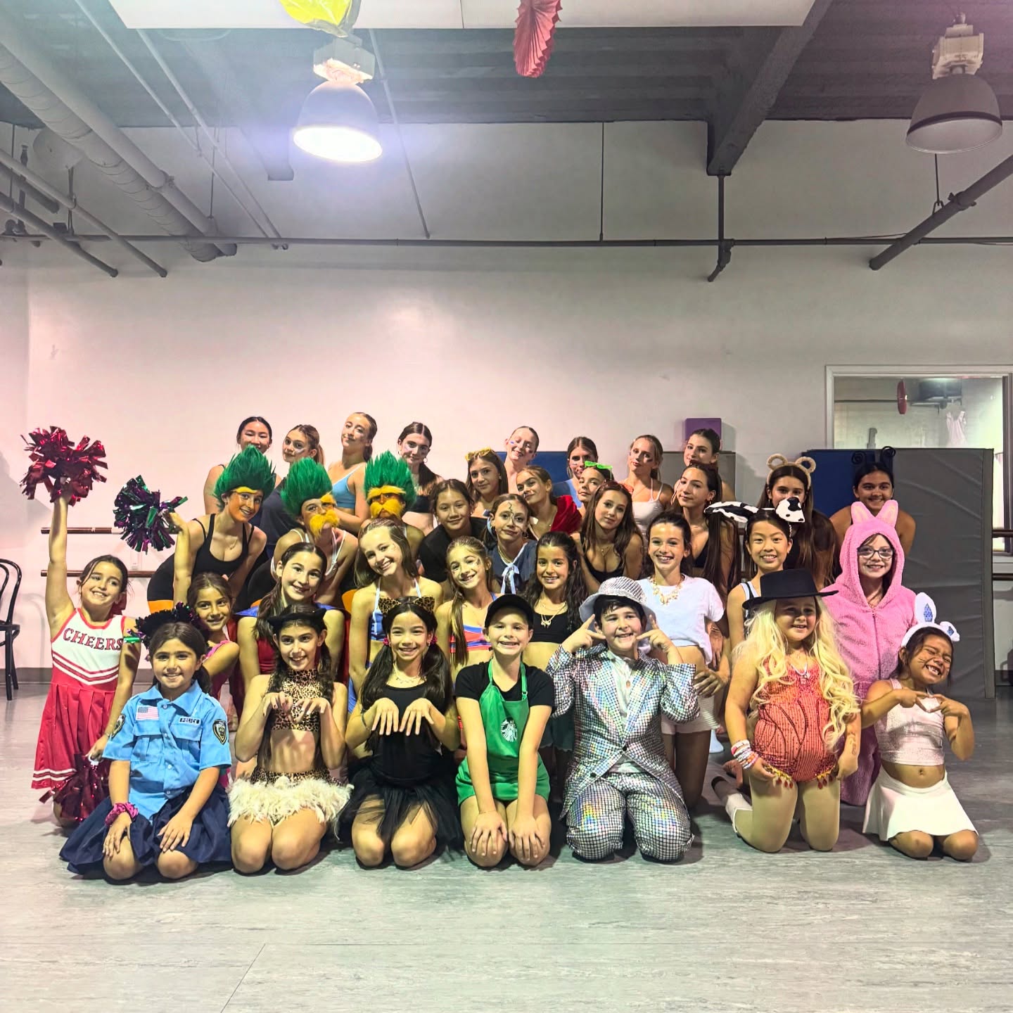 Team work makes the dream work☁️🩷 Proud of our Company dancers for putting so much work into their routines AND team spirit! ✨